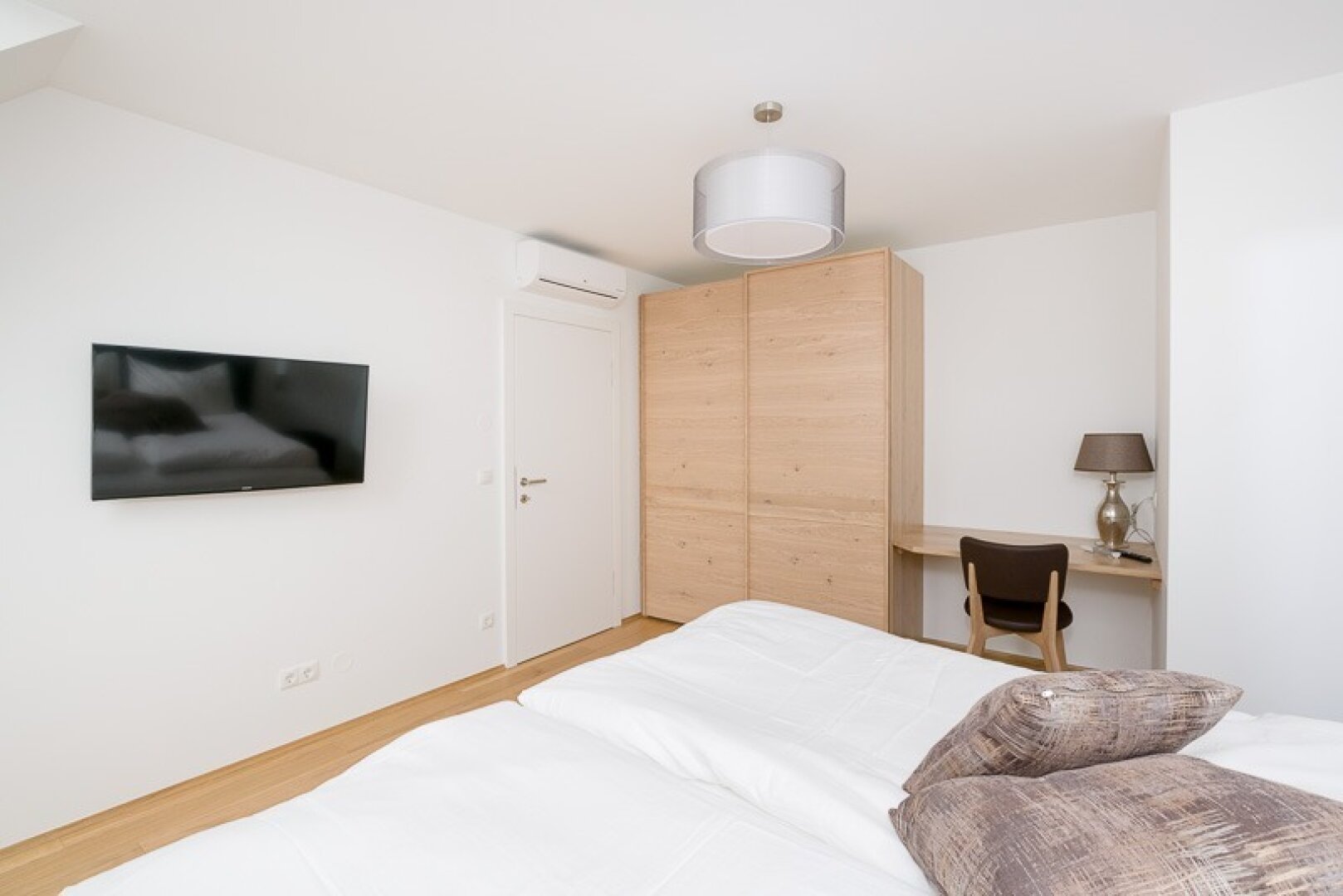 Exklusive Dachgeschosswohnung mit 2 Terrassen nahe Augarten – Ruhelage & Fernblick