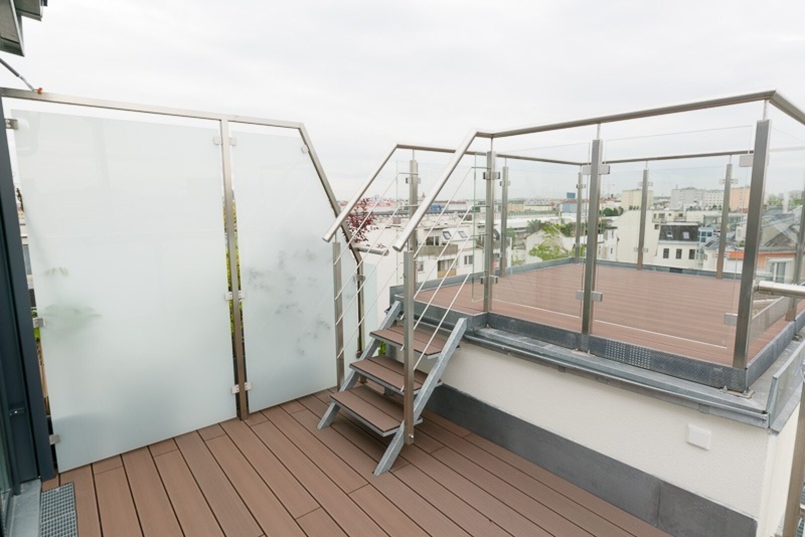 Exklusive Dachgeschosswohnung mit  2 Terrassen nahe Augarten – Ruhelage & Fernblick