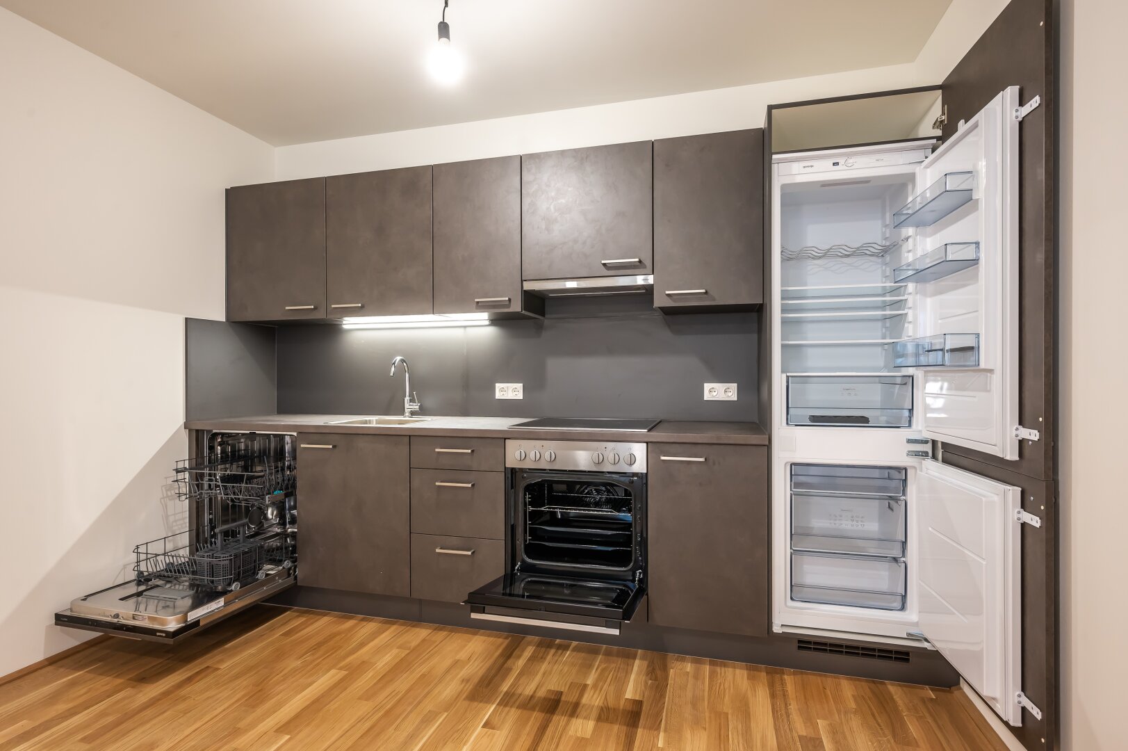 ++PROVISIONSFREI** Hochwertiger 1-Zimmer Neubau-ZWEITBEZUG mit Balkon!