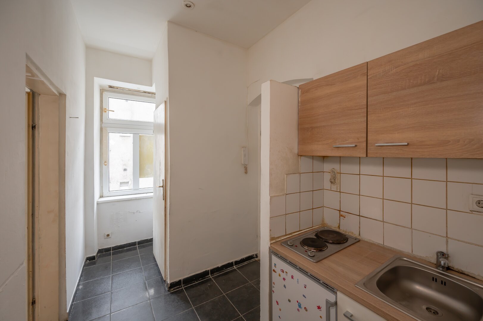 ++NEU++ Sanierungsbedürftige 1-Zimmer Altbau-Wohnung, viel Potenzial! Augartennähe!