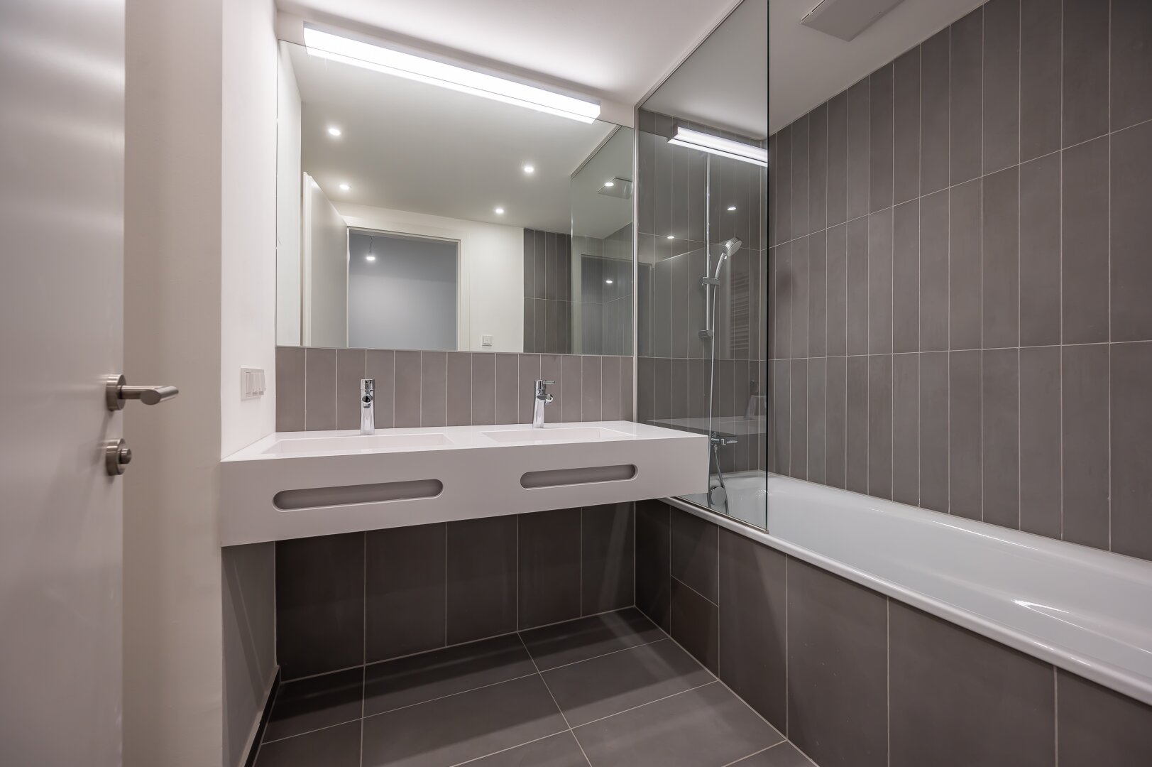 ++NEU++ Einzigartige 3-Zimmer-Neubauwohnung in absoluter BESTLAGE mit Balkon, Top 19