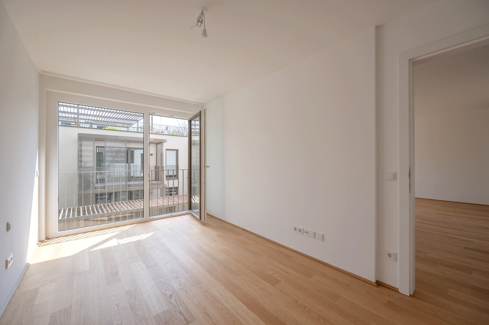 EDUART-Die Kunst des Wohnens: Hochwertige 2-Zimmer Neubauwohnung mit ca. 6m² Balkon/Loggia! (6/17)
