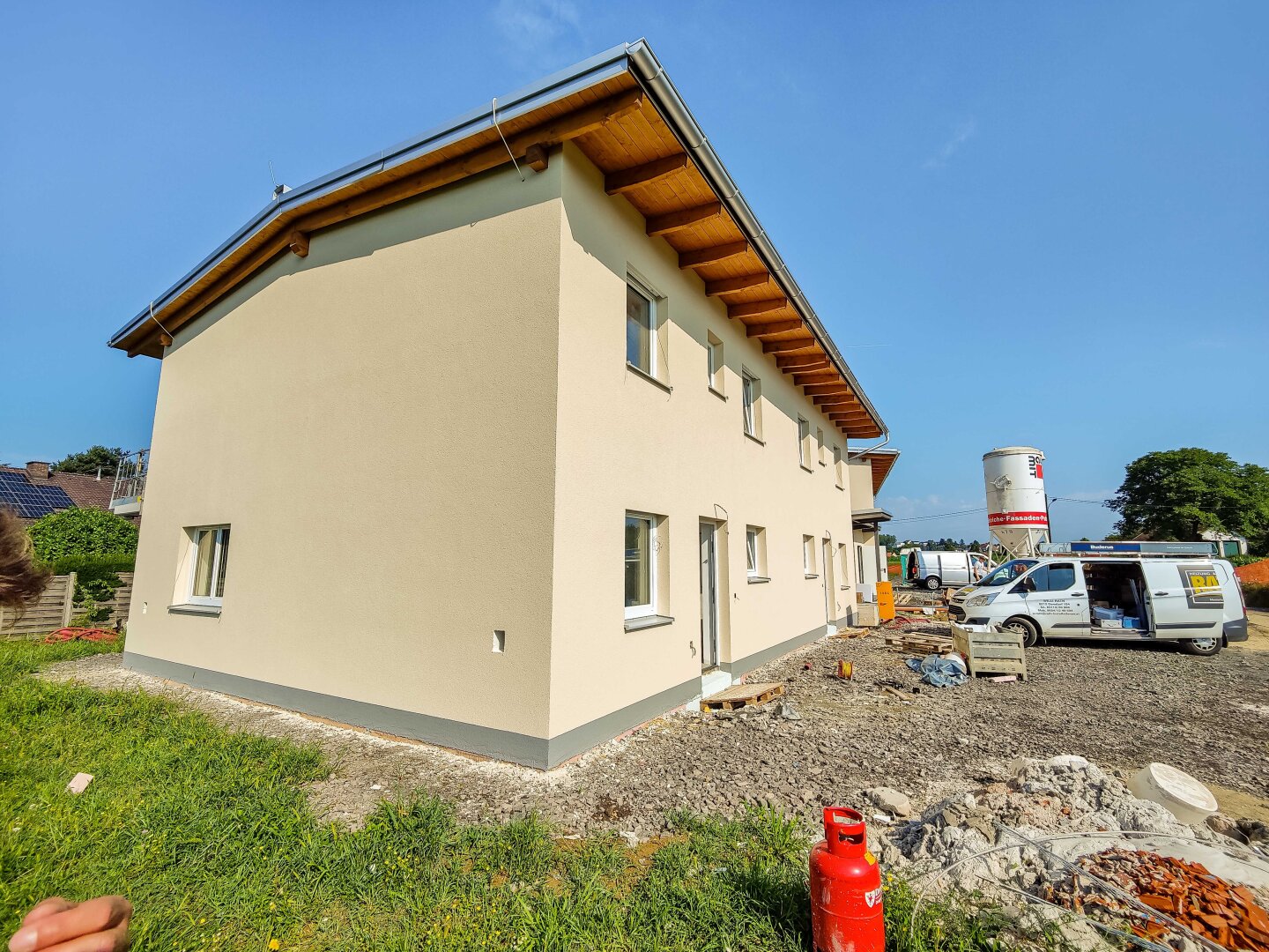 Neuwertige Wohnanlage als Investment. - 4 Tops Erstbezug. - Im Süden von Fürstenfeld.
