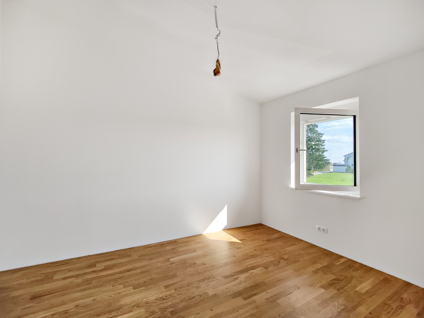 Neuwertige Wohnanlage als Investment. - 4 Tops Erstbezug. - Im Süden von Fürstenfeld.