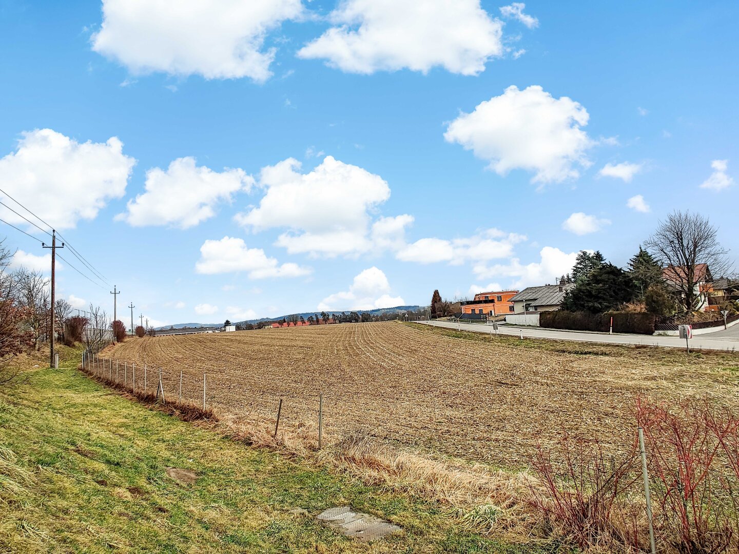 Pacht oder Baurecht an der Grenze zu DE. - Großes Betriebs-Baugebiet direkt an der Autobahn A8!