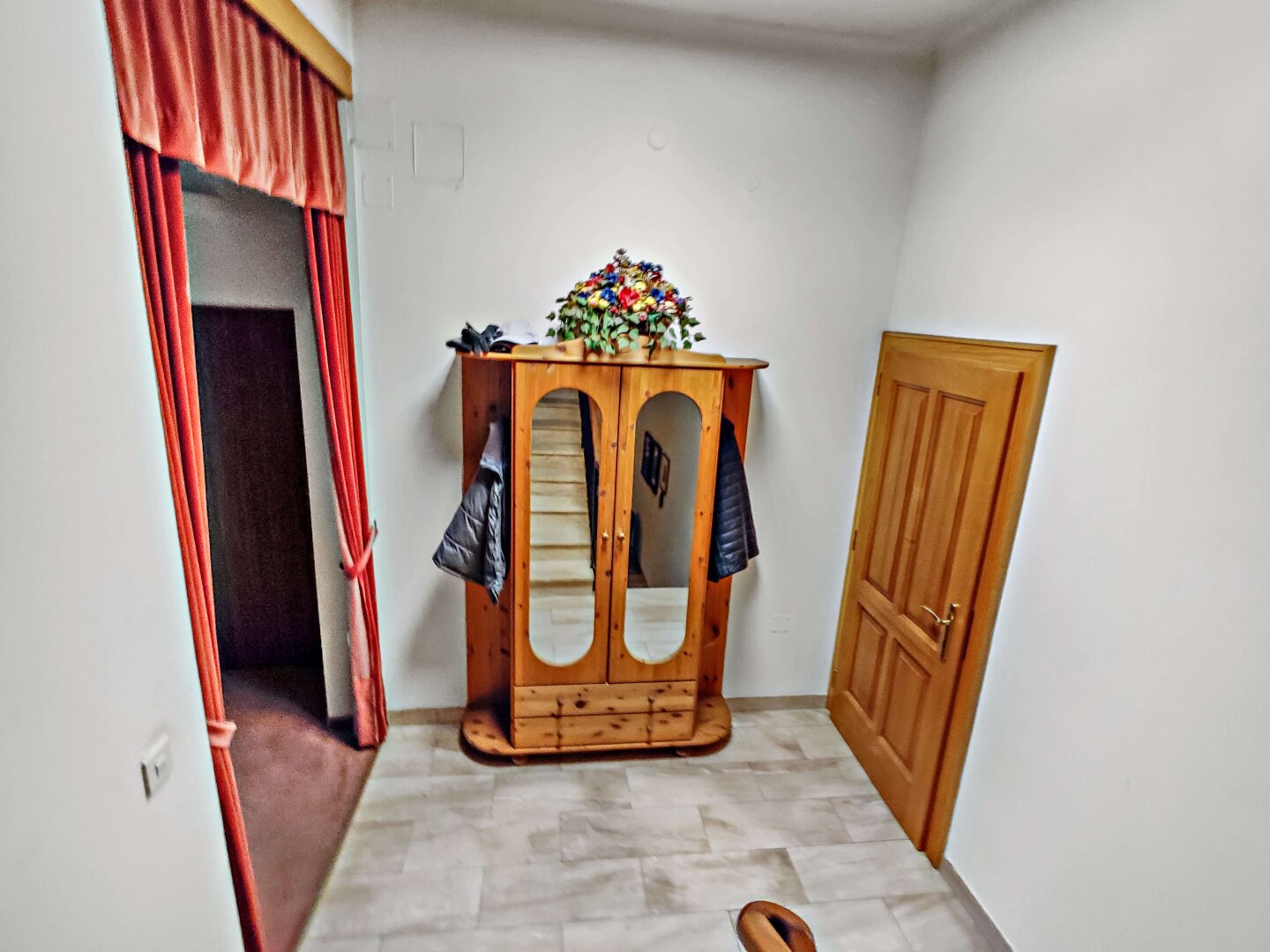 Vielfältiges Potential in Straden. - Gastro-Pension mit Betrieb, Wohnung und umfassenden Nebenflächen.