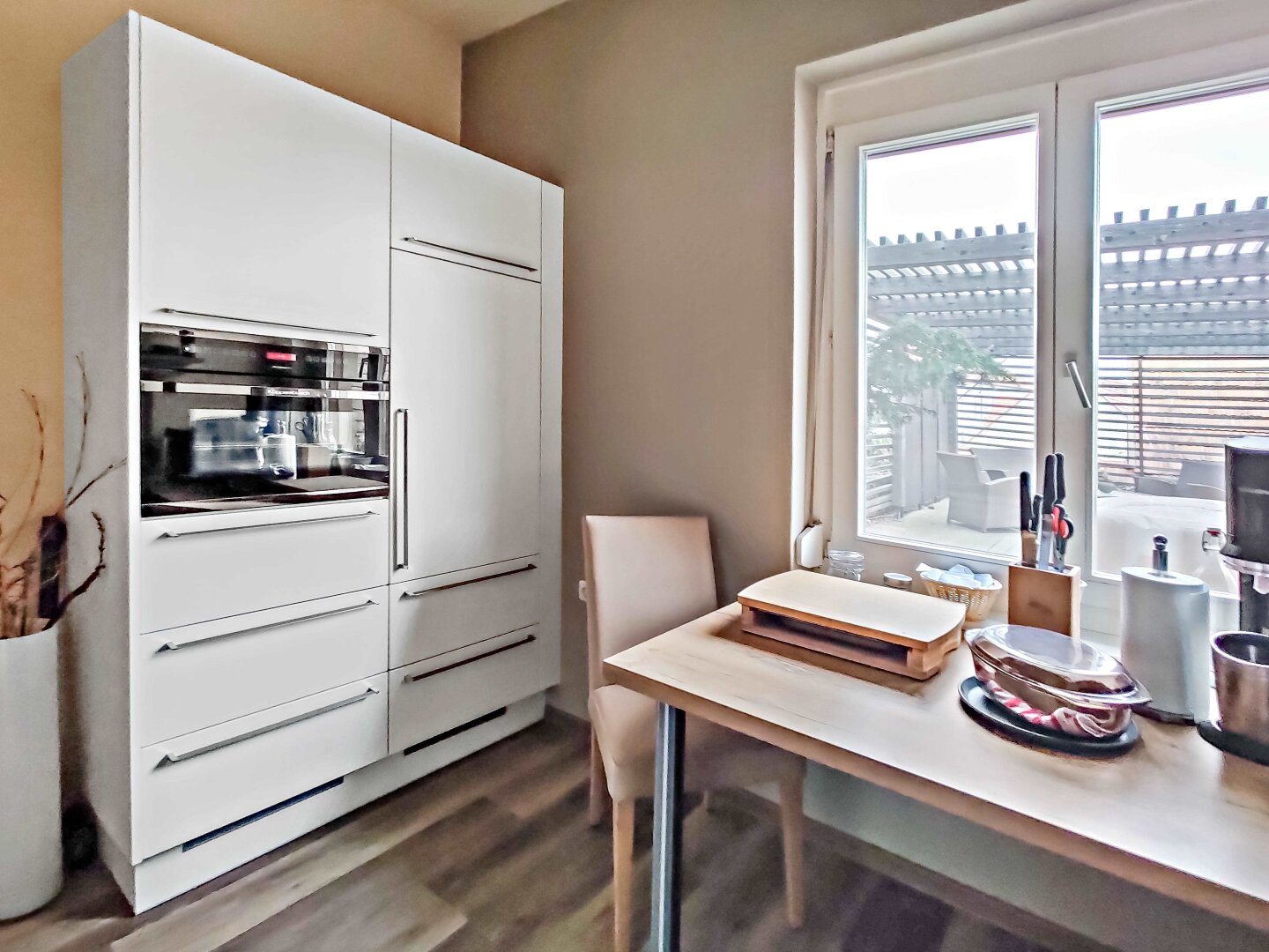 Vielfältiges Potential in Straden. - Gastro-Pension mit Betrieb, Wohnung und umfassenden Nebenflächen.