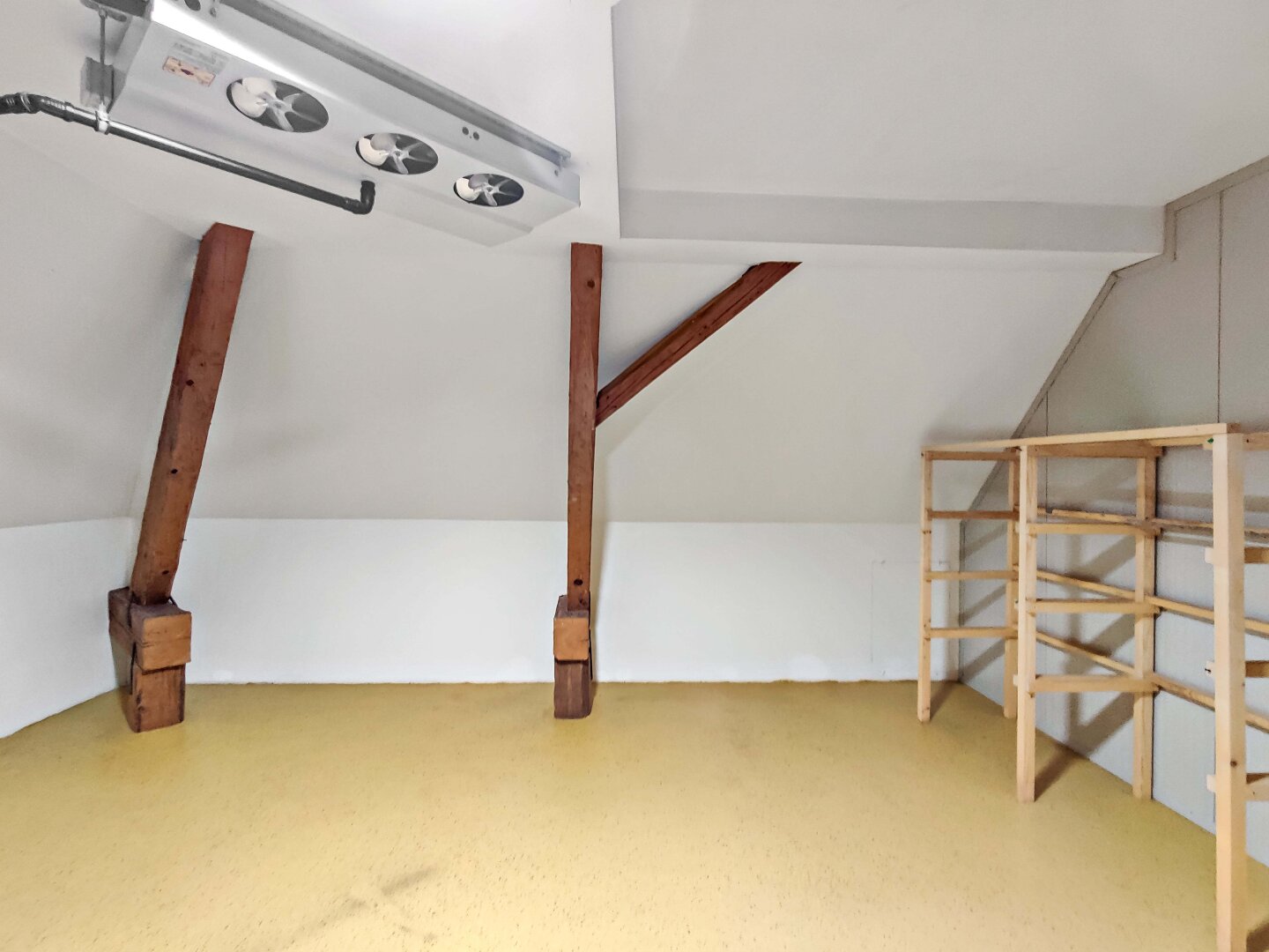 Vielfältiges Potential in Straden. - Gastro-Pension mit Betrieb, Wohnung und umfassenden Nebenflächen.