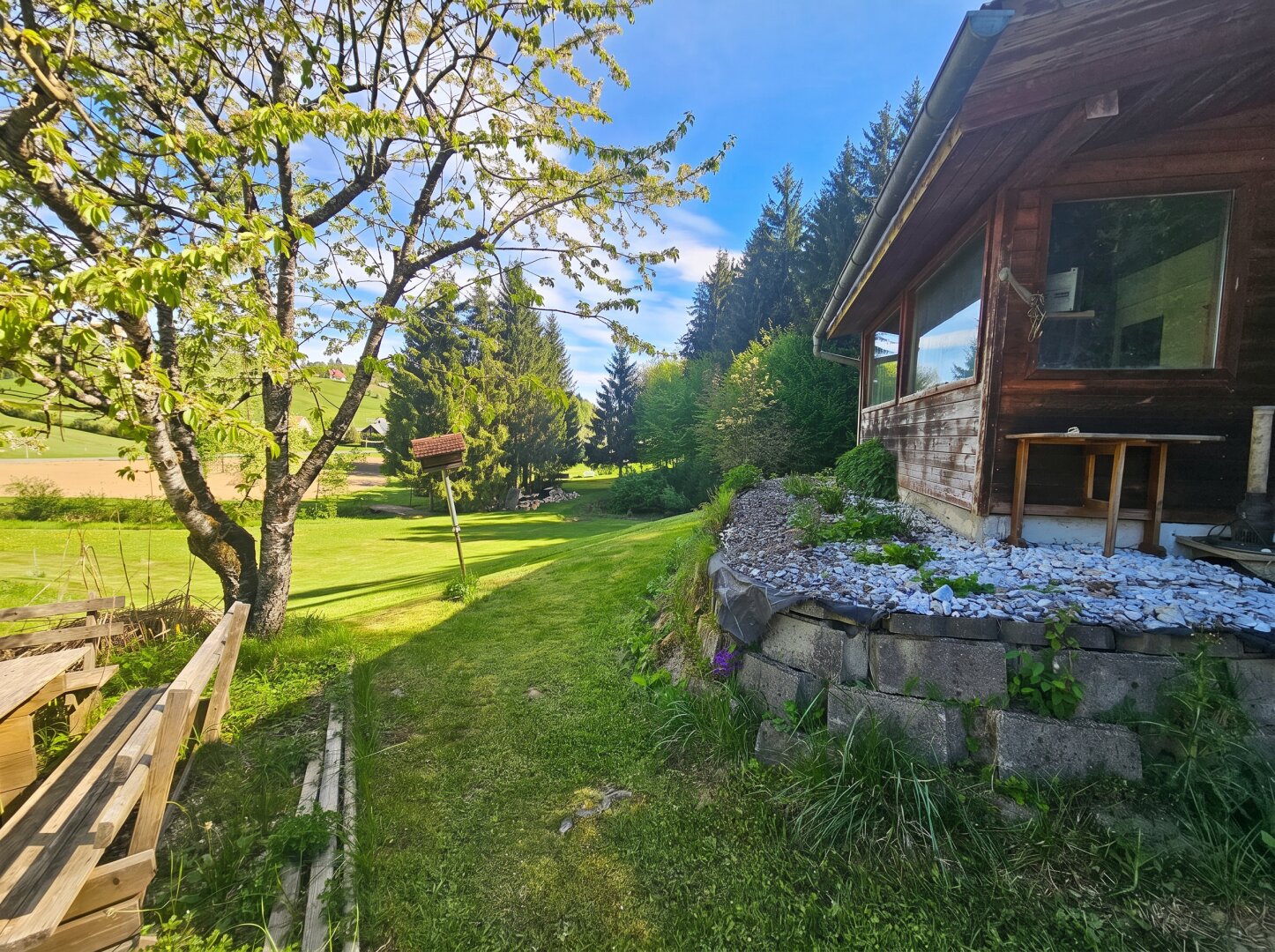 Naturnahes Freizeitgrundstück mit zwei Fischteichen und Holzhütte in Heimschuh