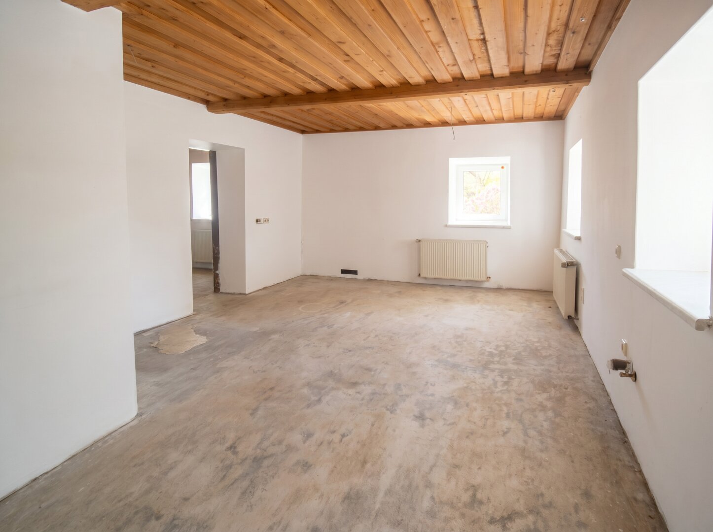 „Seltene Landgut-Liegenschaft nahe Wörthersee: Bauernhaus mit Stallung und rund 9,56 ha Grundbesitz“
