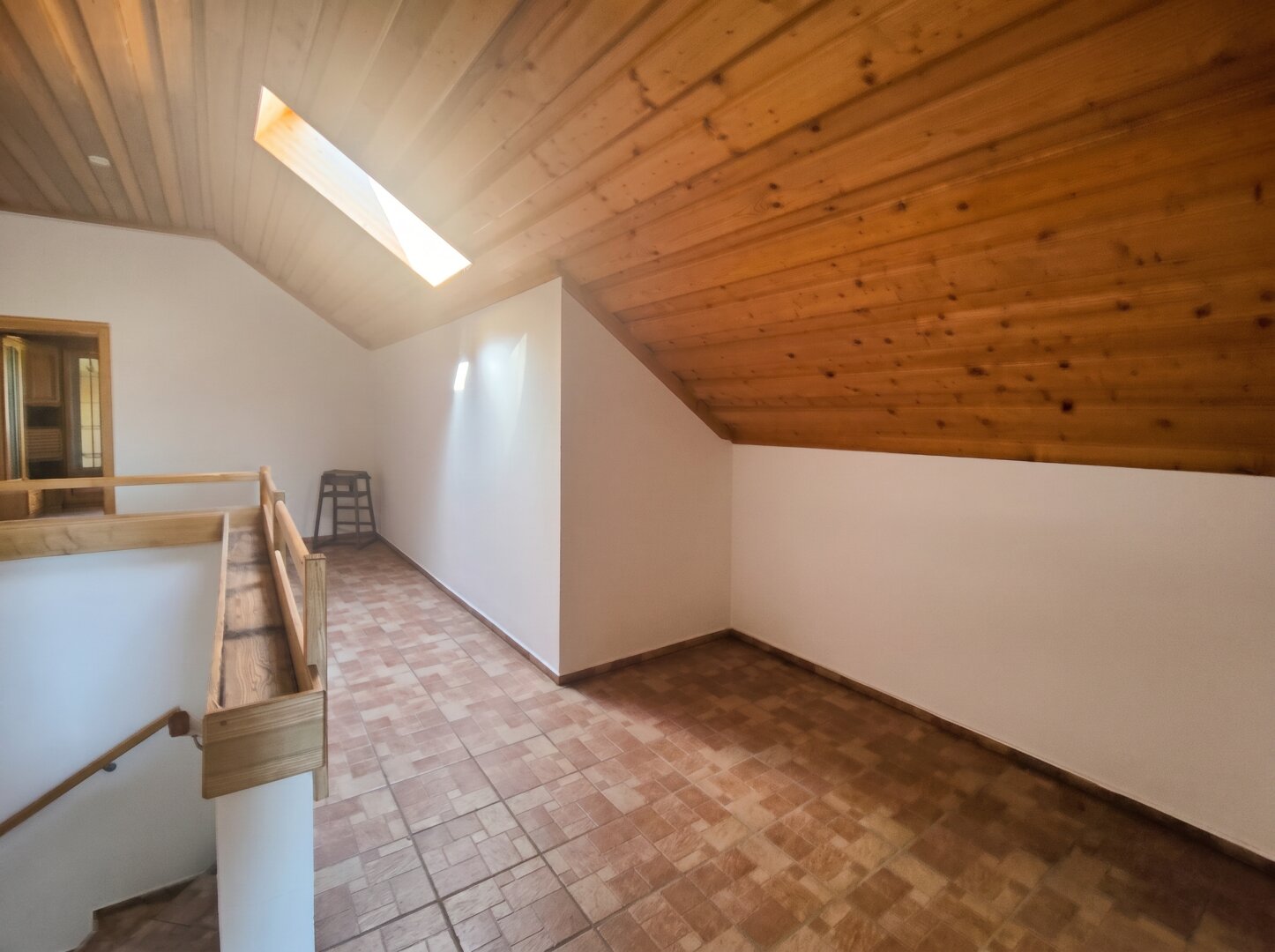 „Seltene Landgut-Liegenschaft nahe Wörthersee: Bauernhaus mit Stallung und rund 9,56 ha Grundbesitz“