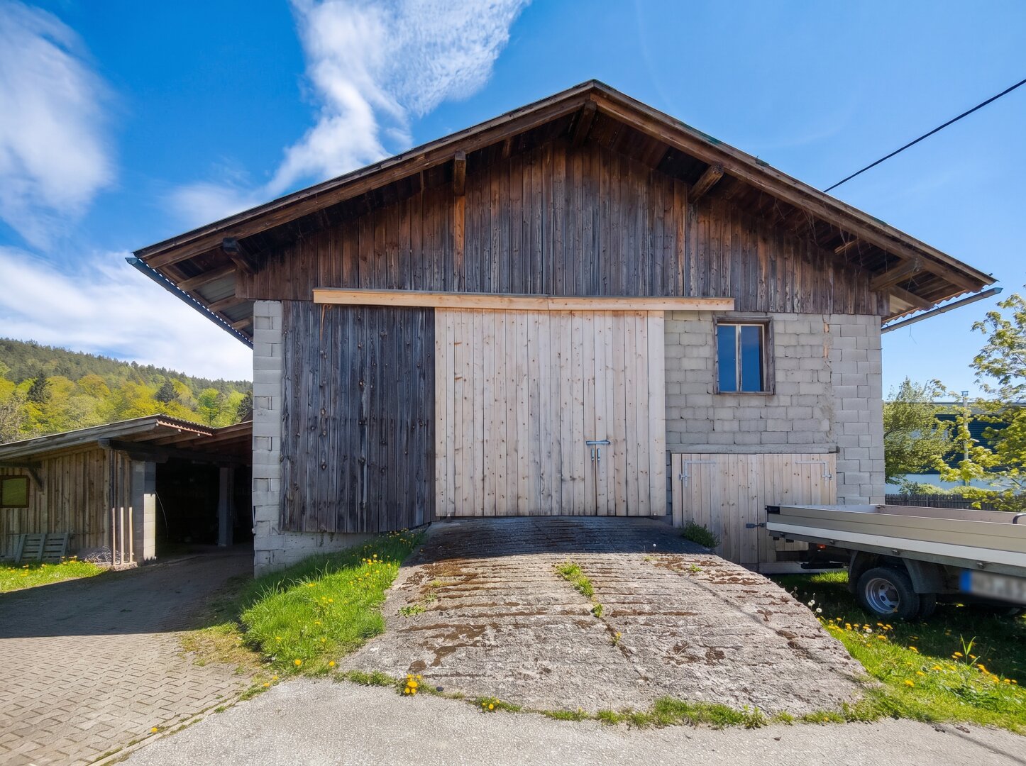„Seltene Landgut-Liegenschaft nahe Wörthersee: Bauernhaus mit Stallung und rund 9,56 ha Grundbesitz“
