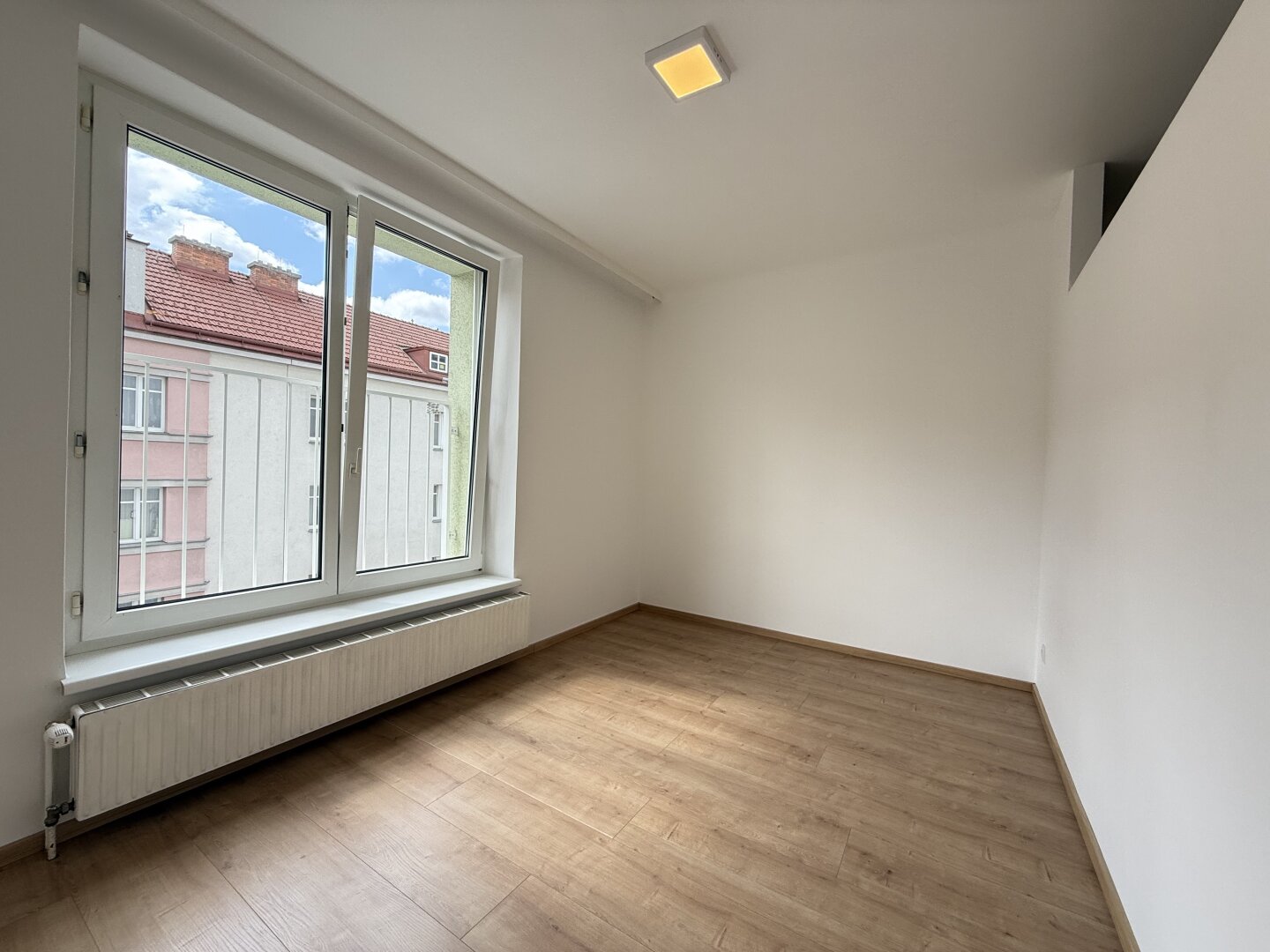 4 Zimmer Wohnung | Ruhig | Saniert | 83 m² | neues Bad & WC | Sofort verfügbar
