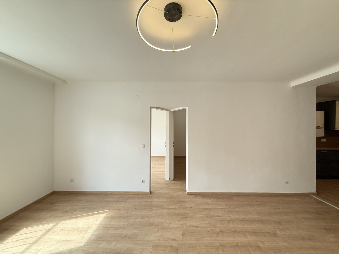 4 Zimmer Wohnung | Ruhig | Saniert | 83 m² | neues Bad & WC | Sofort verfügbar