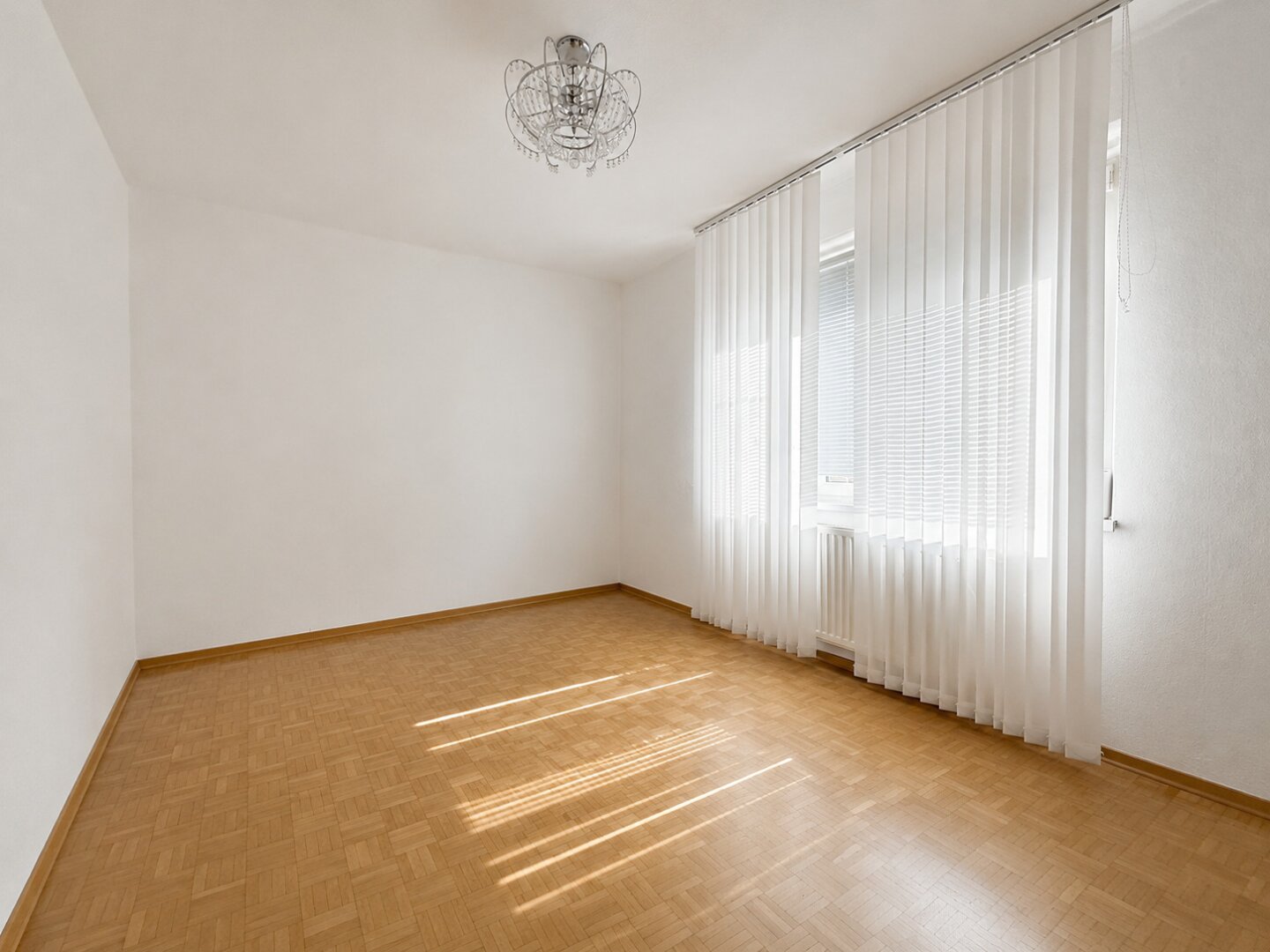 4 Zimmer | WG-geeignet | Toplage beim Naschmarkt | zentrale Anbindung | ruhige Wohnung im 5. Liftstock