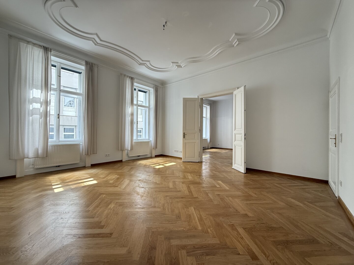 + TOP + ALTBAU-BÜRO / WOHNUNG + FLEXIBLE NUTZUNG BIS ENDE 2026 + SOFORT VERFÜGBAR +