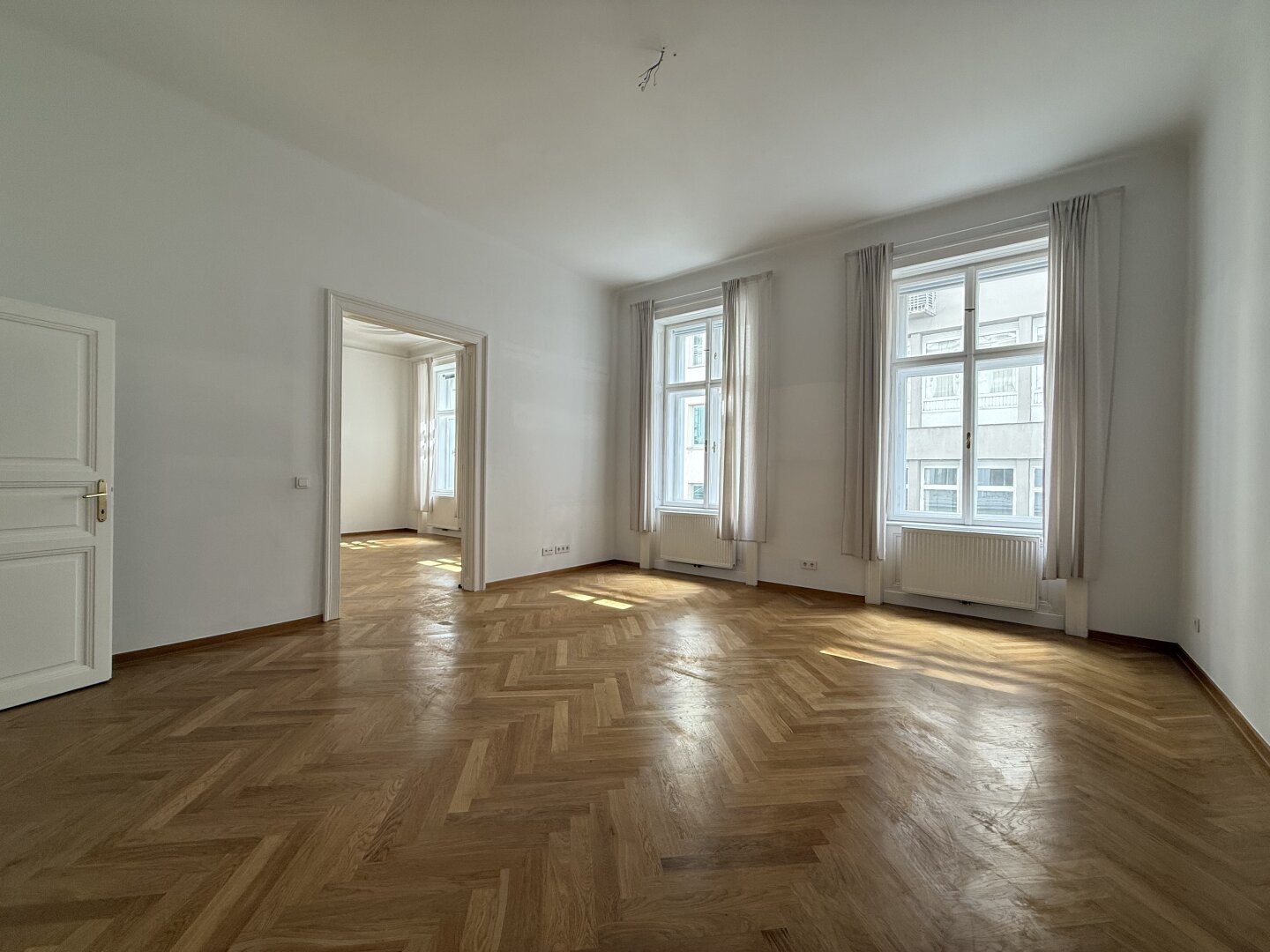 + TOP + ALTBAU-BÜRO / WOHNUNG + FLEXIBLE NUTZUNG BIS ENDE 2026 + SOFORT VERFÜGBAR +