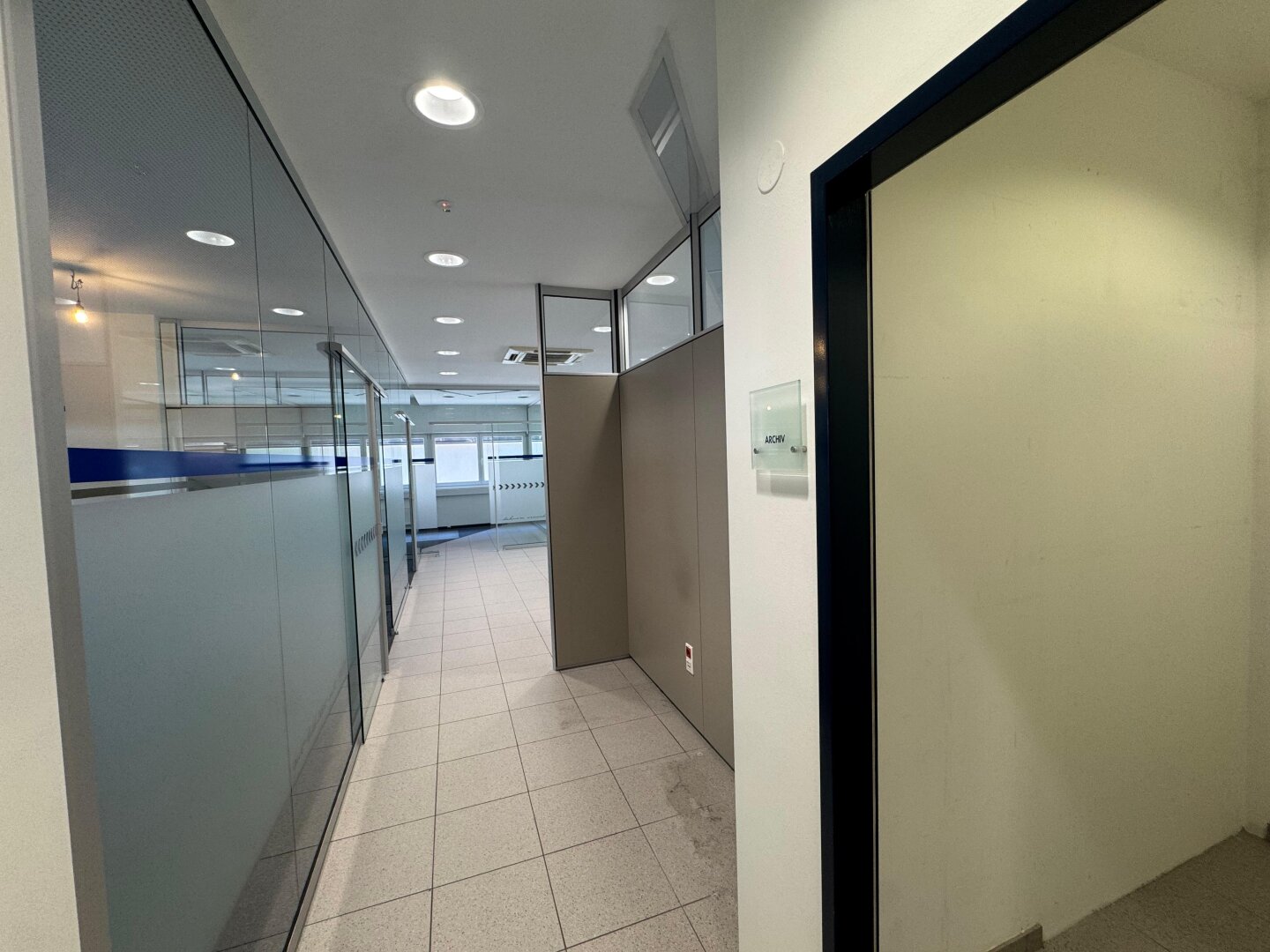 Attraktives, barrierefreies Büro / Geschäftslokal in absoluter Zentrumslage