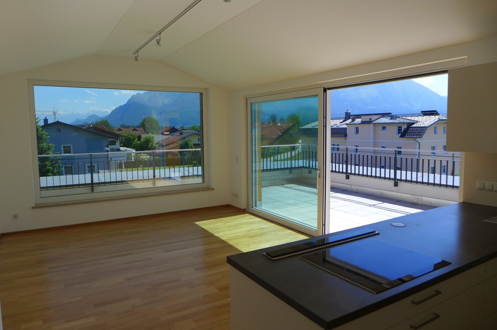 Exklusive 3-Zimmer-Penthousewohnung mit großzügiger Terrasse, PP - Himmelreich-Wals-Salzburg