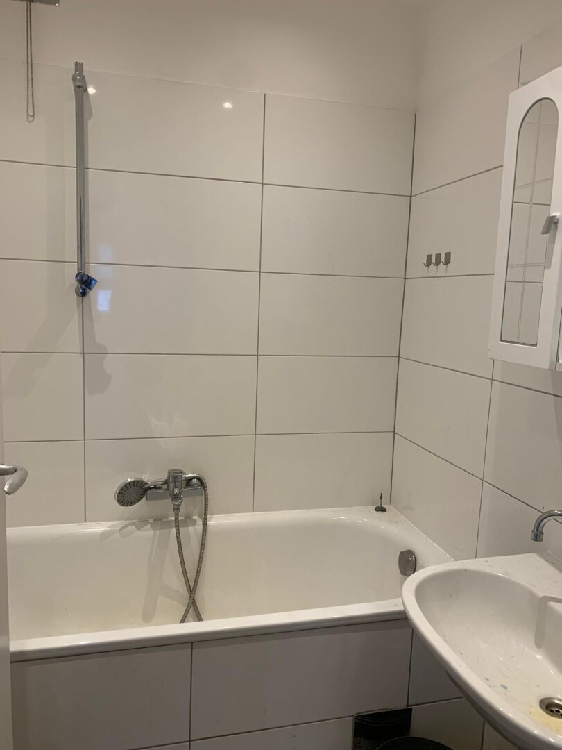 Wohnkomfort mit Lift: Gut geschnittene 2-Zimmer-Wohnung mit separater Küche