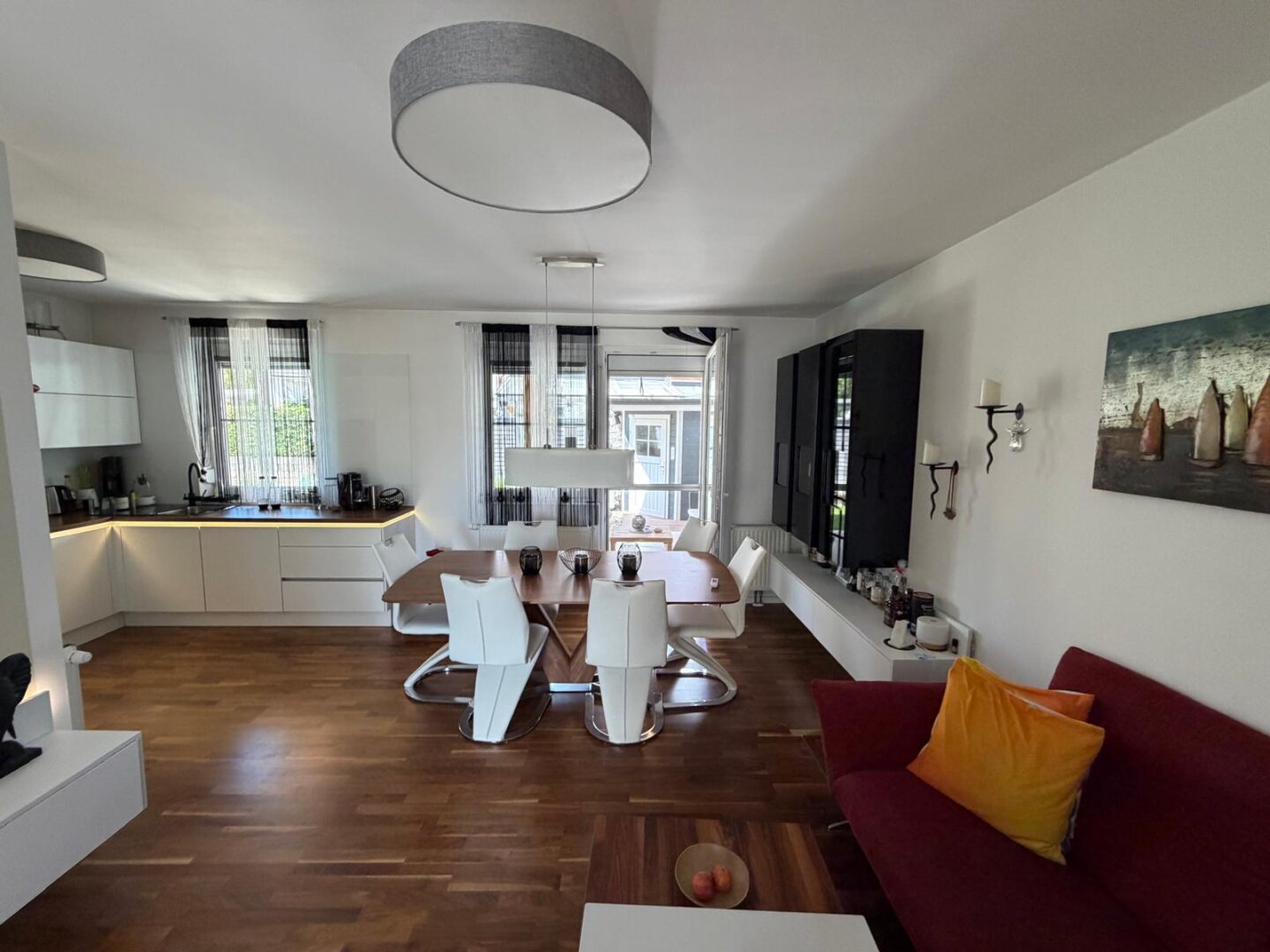 Charmantes Reihenhaus mit Pool & Top-Ausstattung