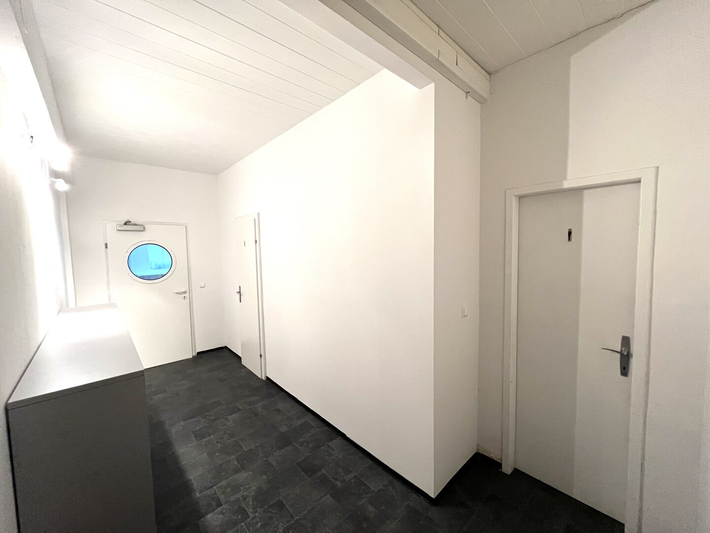 BÜRO - SCHAURAUM - LAGERRAUM - KOOPERATION JEDER ART