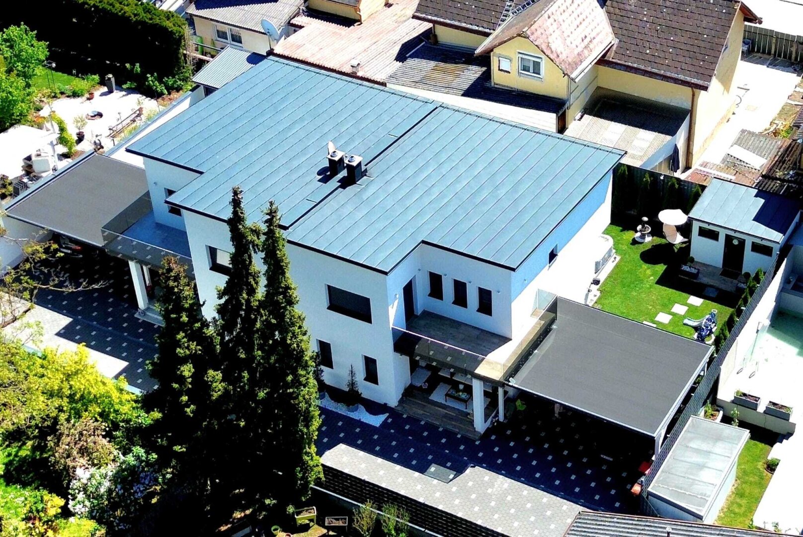 DOPPELTES GLÜCK! 2 Doppelhaushälften mit je 4 Zimmern und vielen Freiflächen in TOP Lage in Berndorf zu verkaufen!
