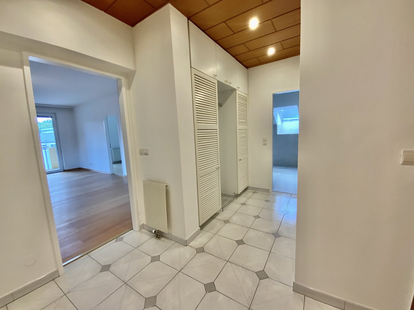Einzigartige 3-Zimmer Dachgeschosswohnung mit Balkon in 2340 Mödling