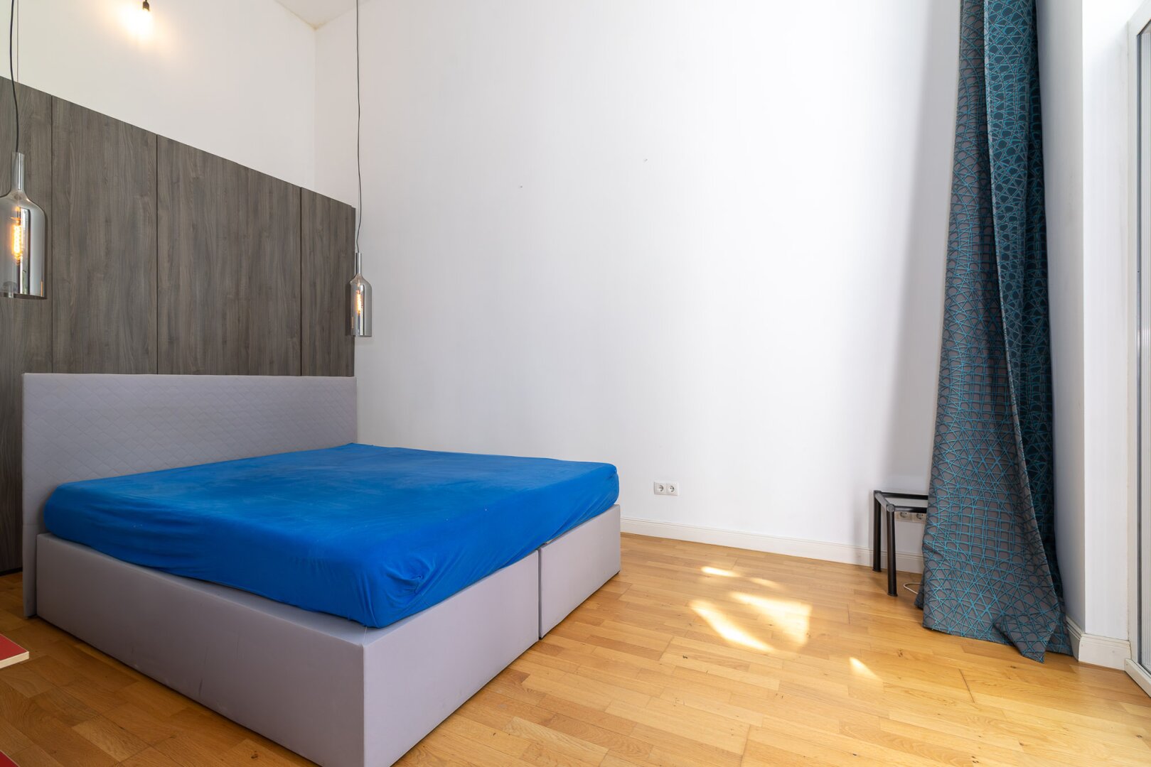 Wohnen beim Naschmarkt: Stilvolle 2-Zimmer-Wohnung mit Terrasse & Wohlfühlkomfort in ruhiger Innenhoflage