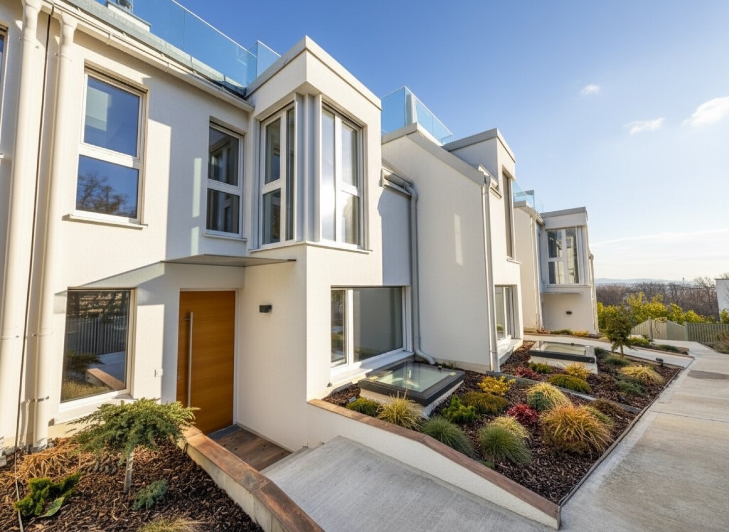 THE UNIQUE HILL SIDE RESIDENCES