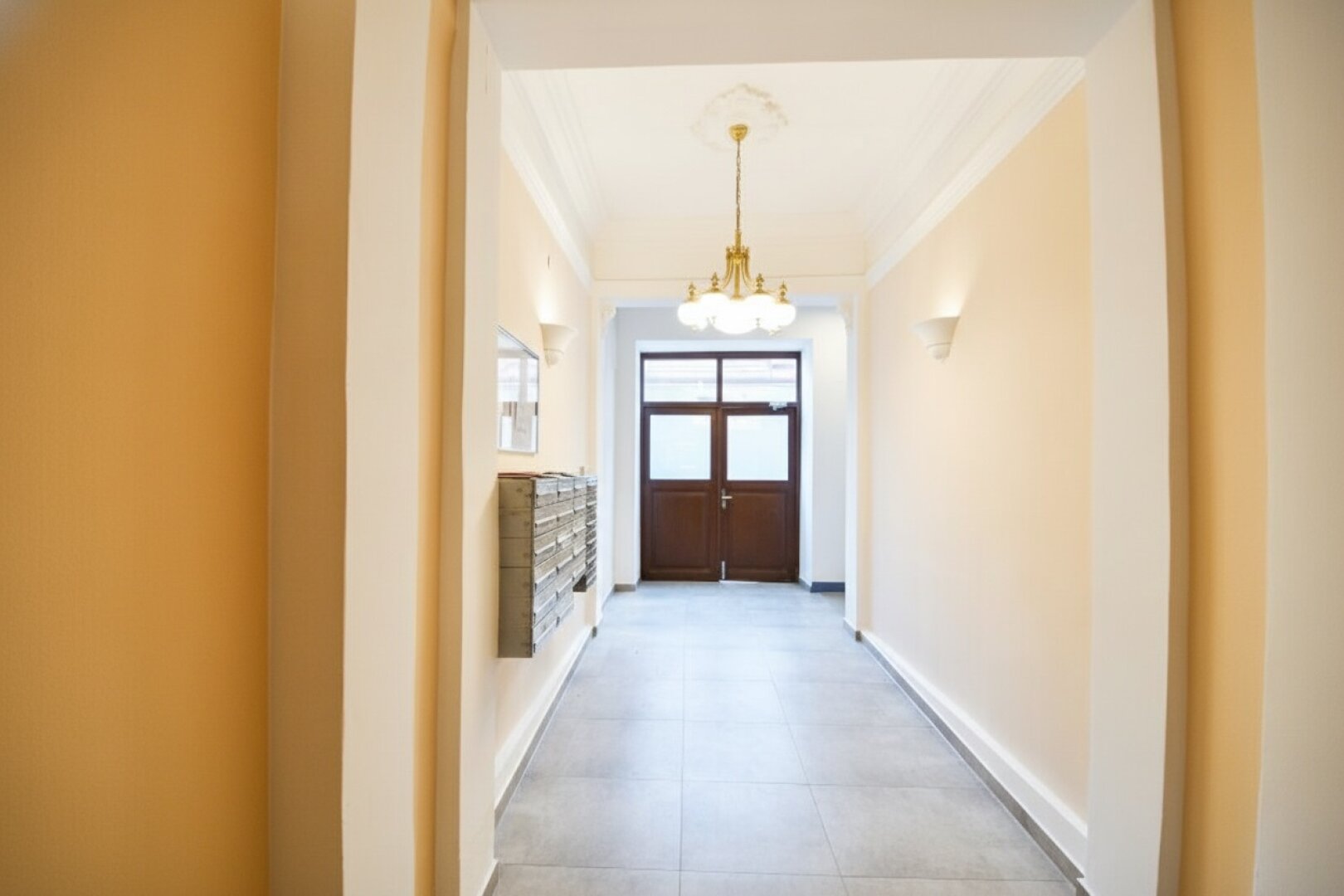 Exklusives Dachgeschoss-Domizil mit Loggia in urbaner Toplage