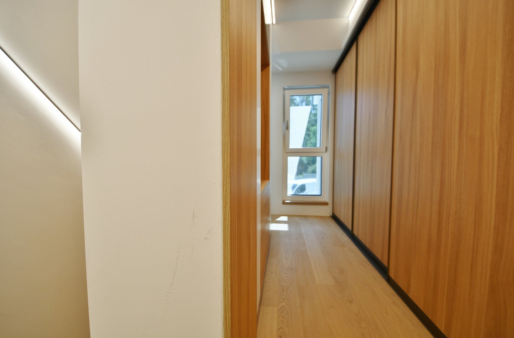 THE UNIQUE HILL SIDE RESIDENCES