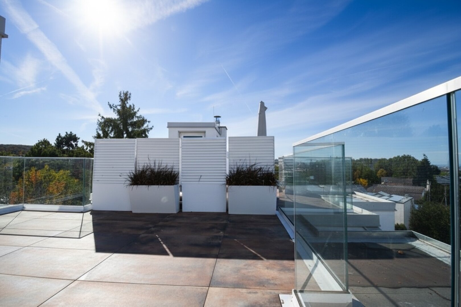 Erstbezug - Design-Domizil mit Dachterrasse und Garten in Hietzinger Grünlage