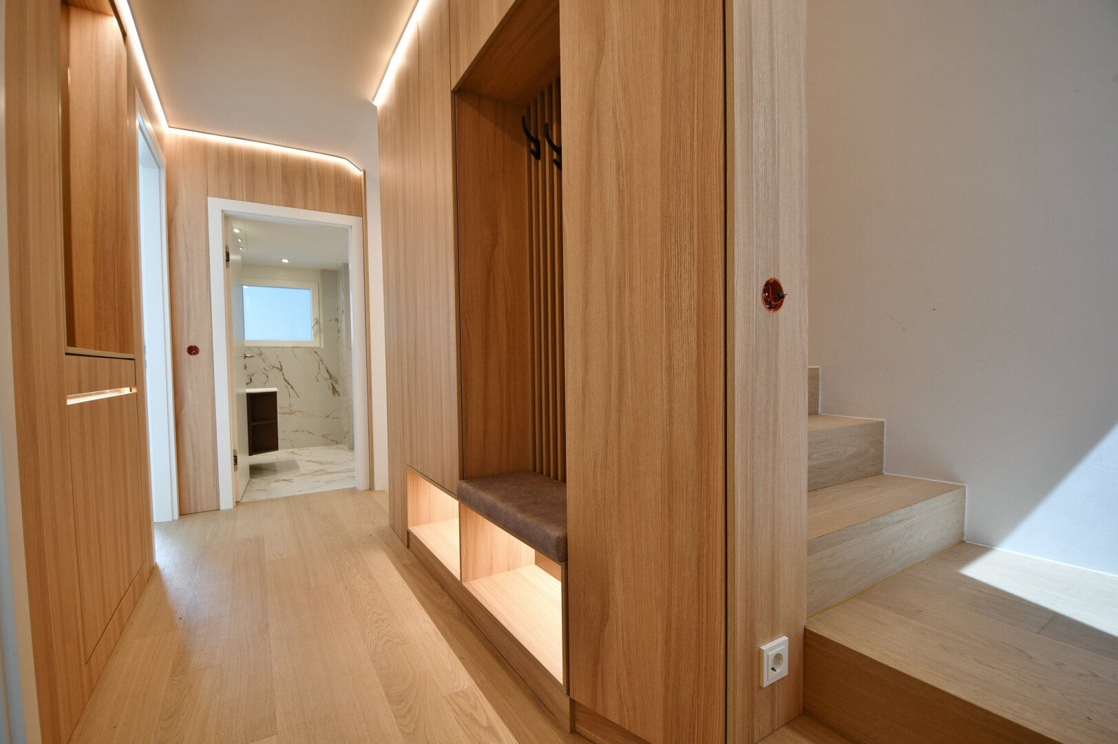Erstbezug - Design-Domizil mit Dachterrasse und Garten in Hietzinger Grünlage