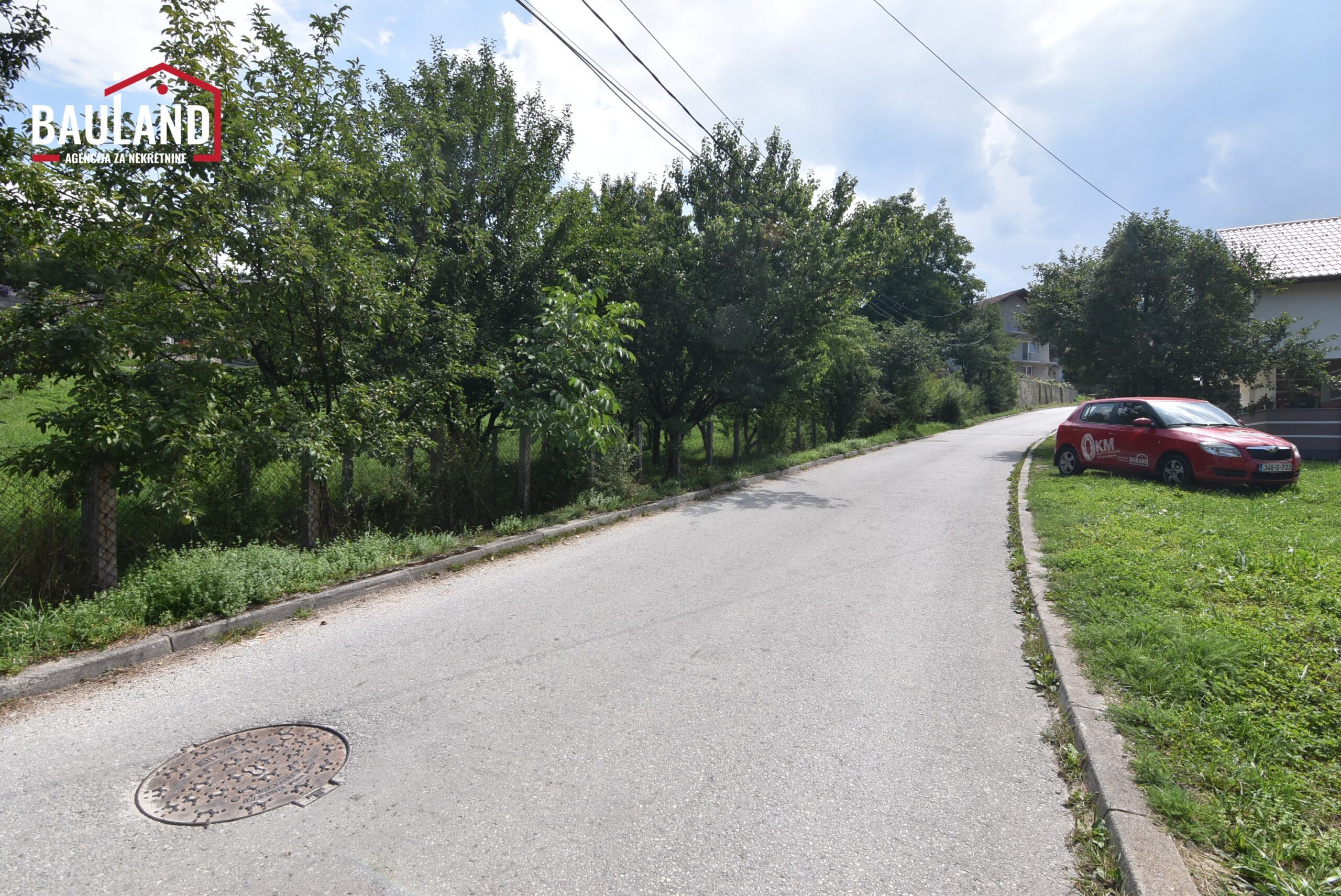 Zemljihnliche (Baugrundstück) Fläche von 1245m², Hadžići