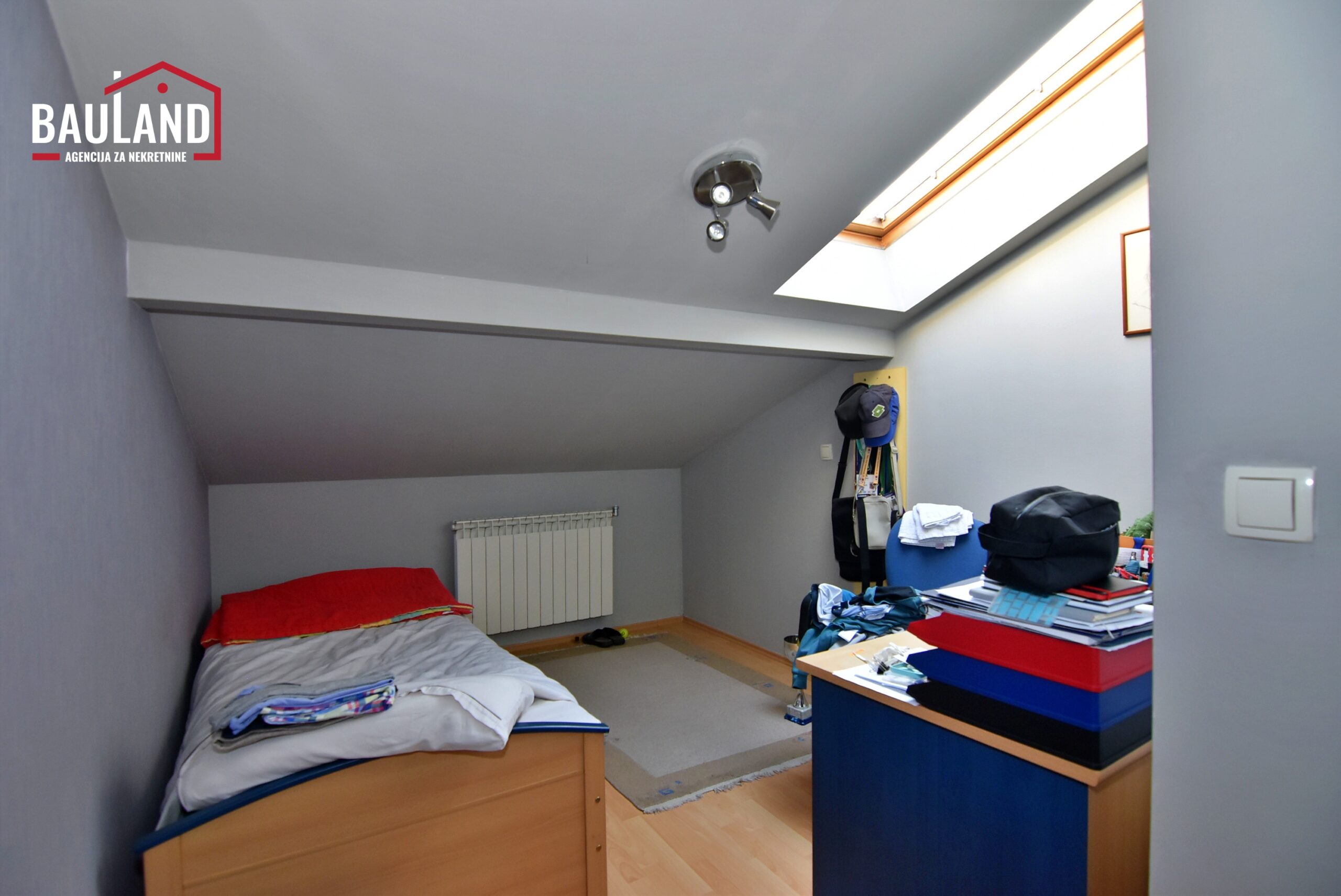 13 prodaja stana ul. Behdžeta Mutevelića naselje Grbavica