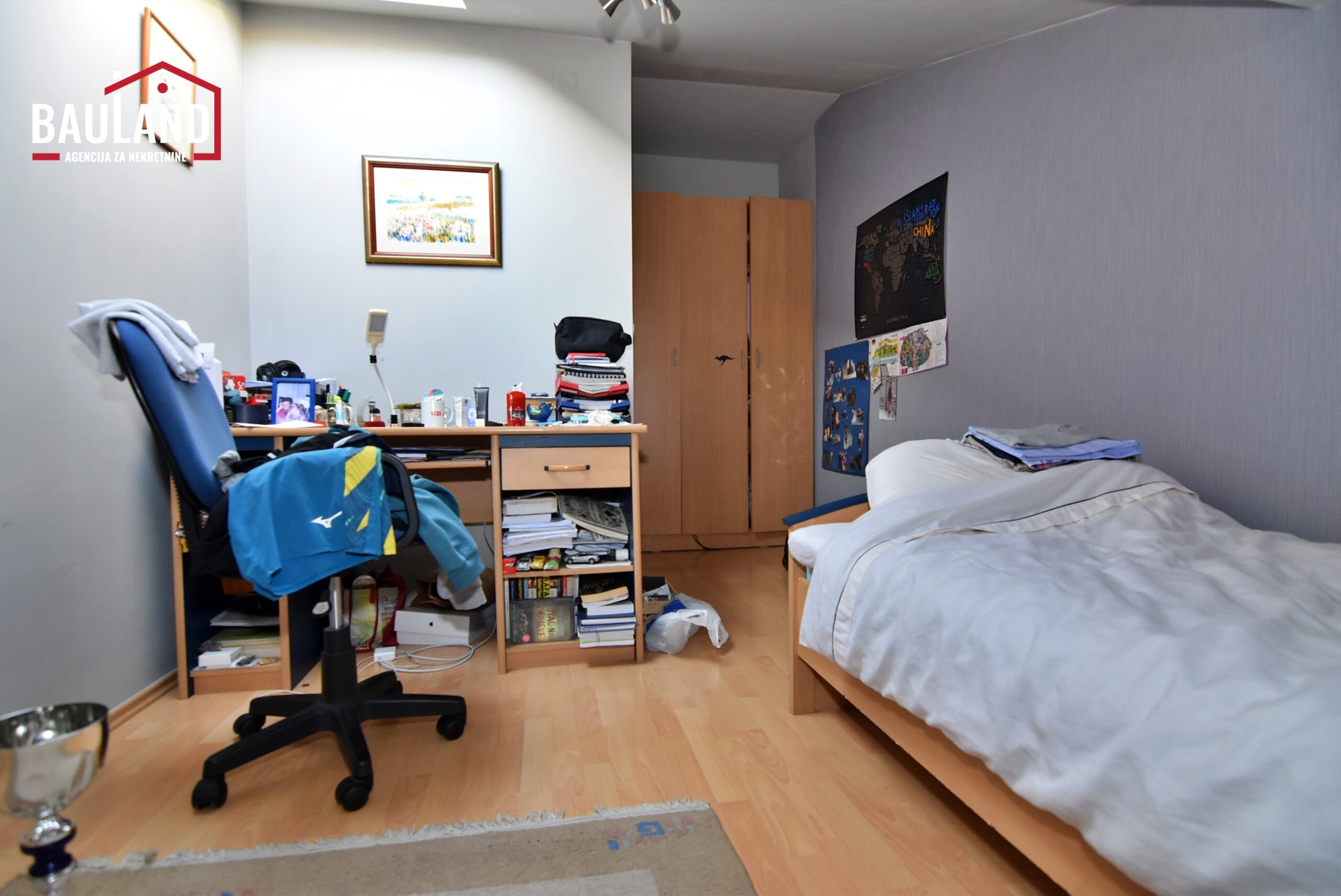 14 prodaje se petosoban dvoetažni stan na Grbavici