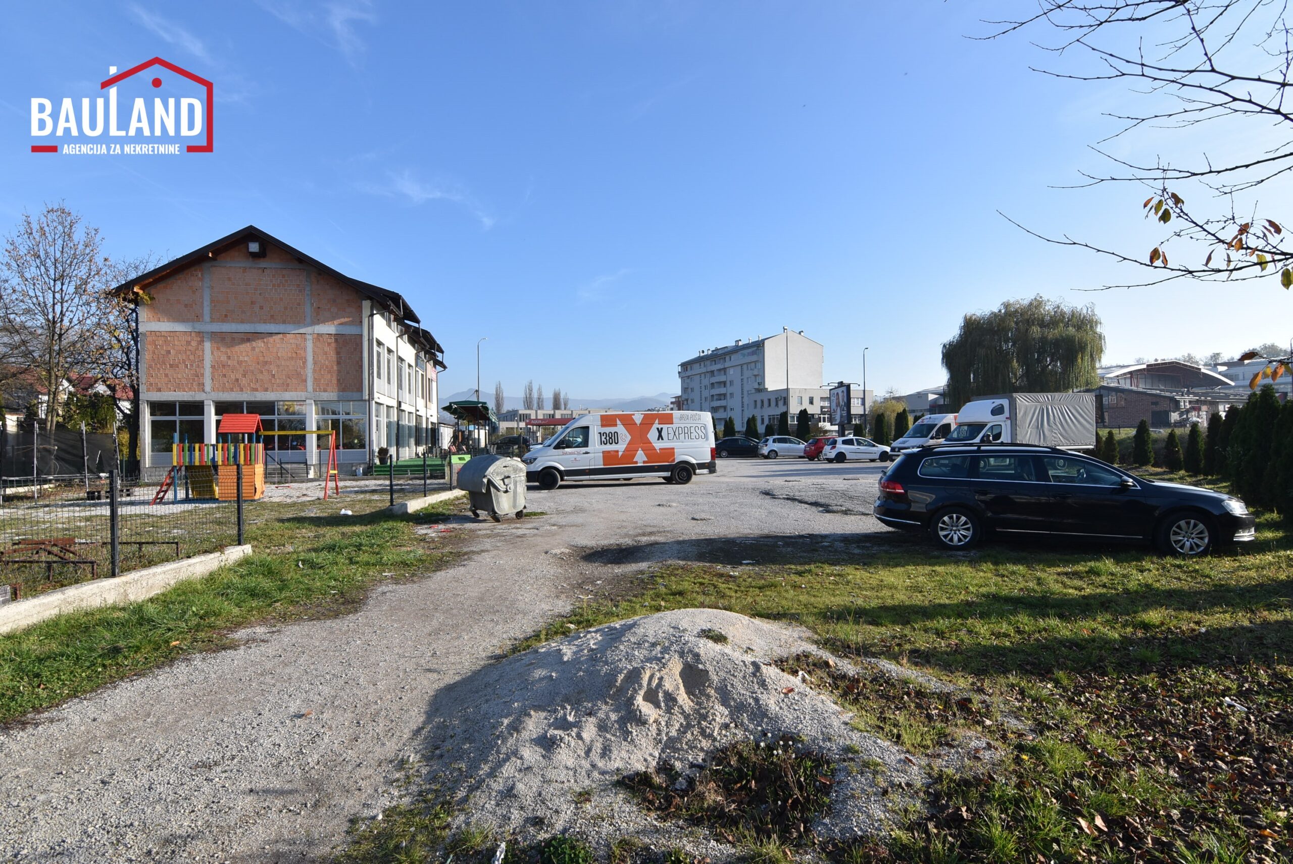 7 poslovni objekti za prodaju naselje Lukavica Opština Istočno Novo Sarajevo