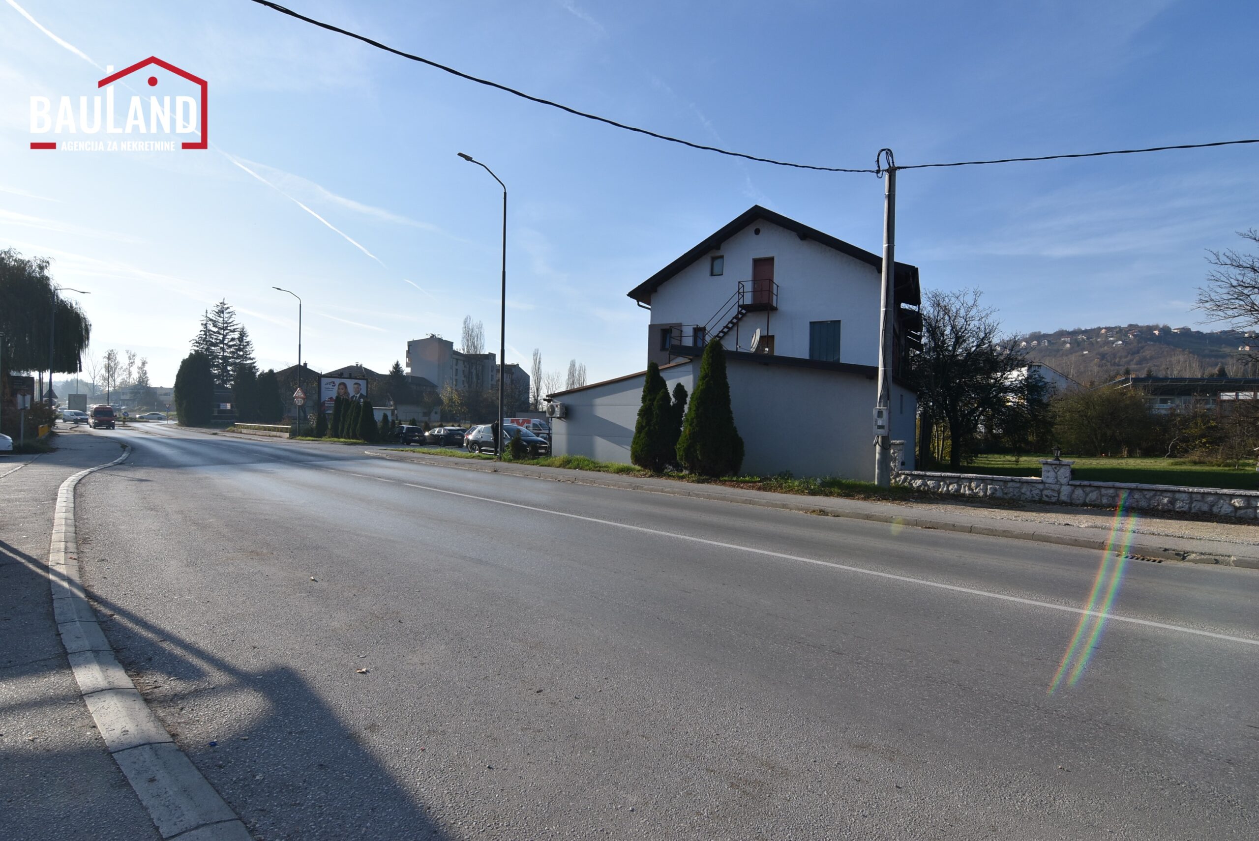 11 prodaju se poslovni objekti na izuzetno lijepoj lokaciji