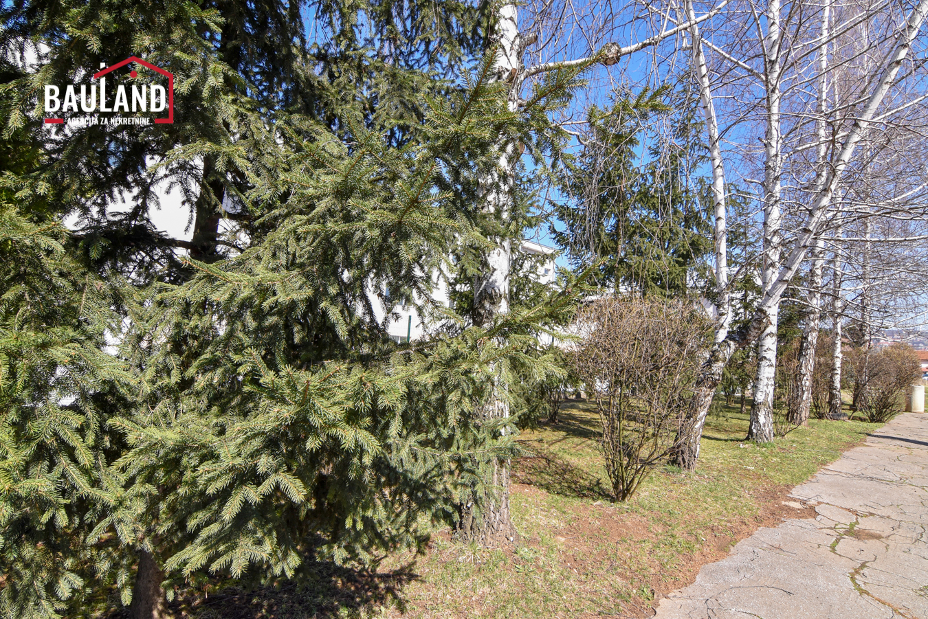 Ismeta Alajbegovića, Stup-10