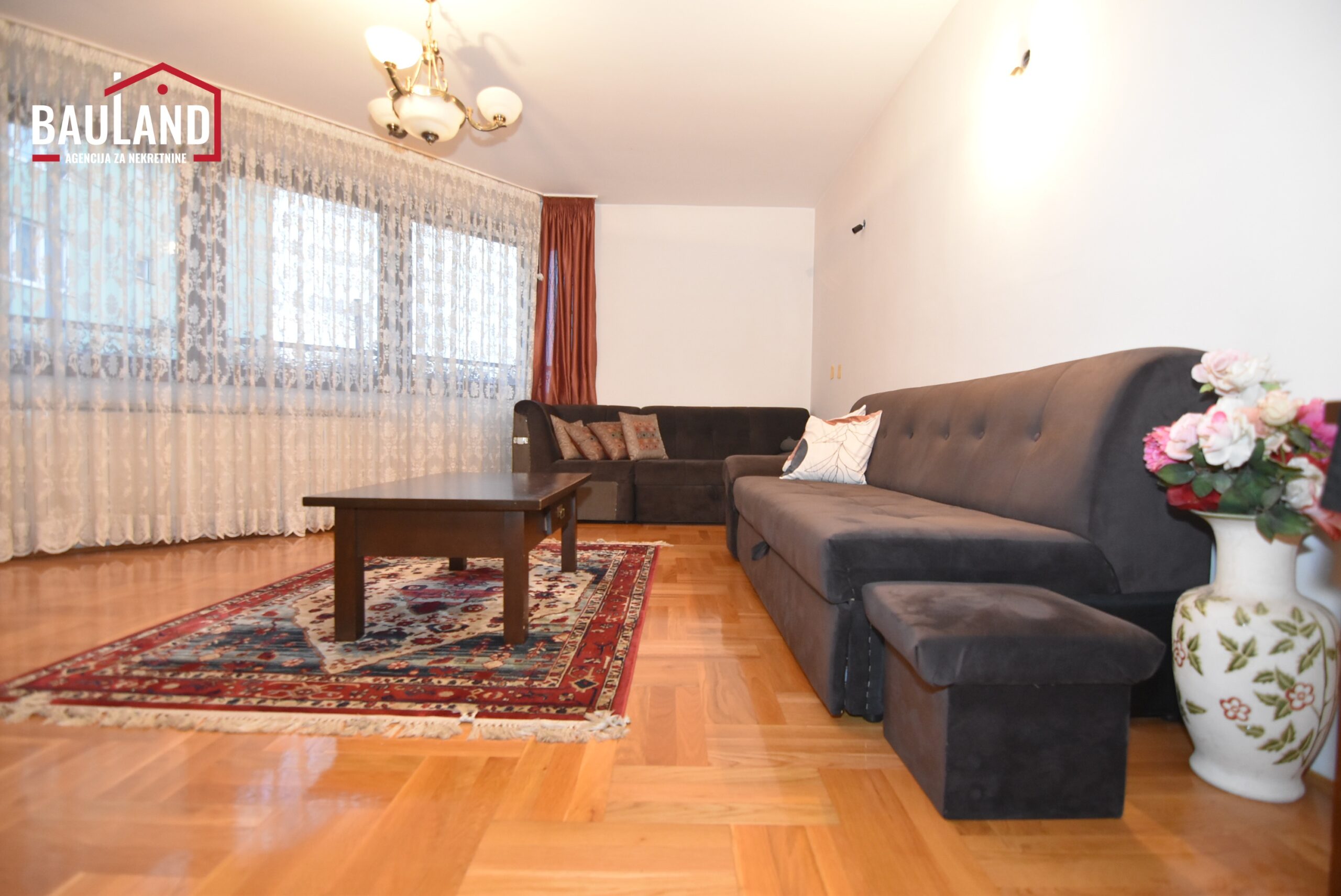 02 izdaje se stan u Općini Centar naselje Bjelave