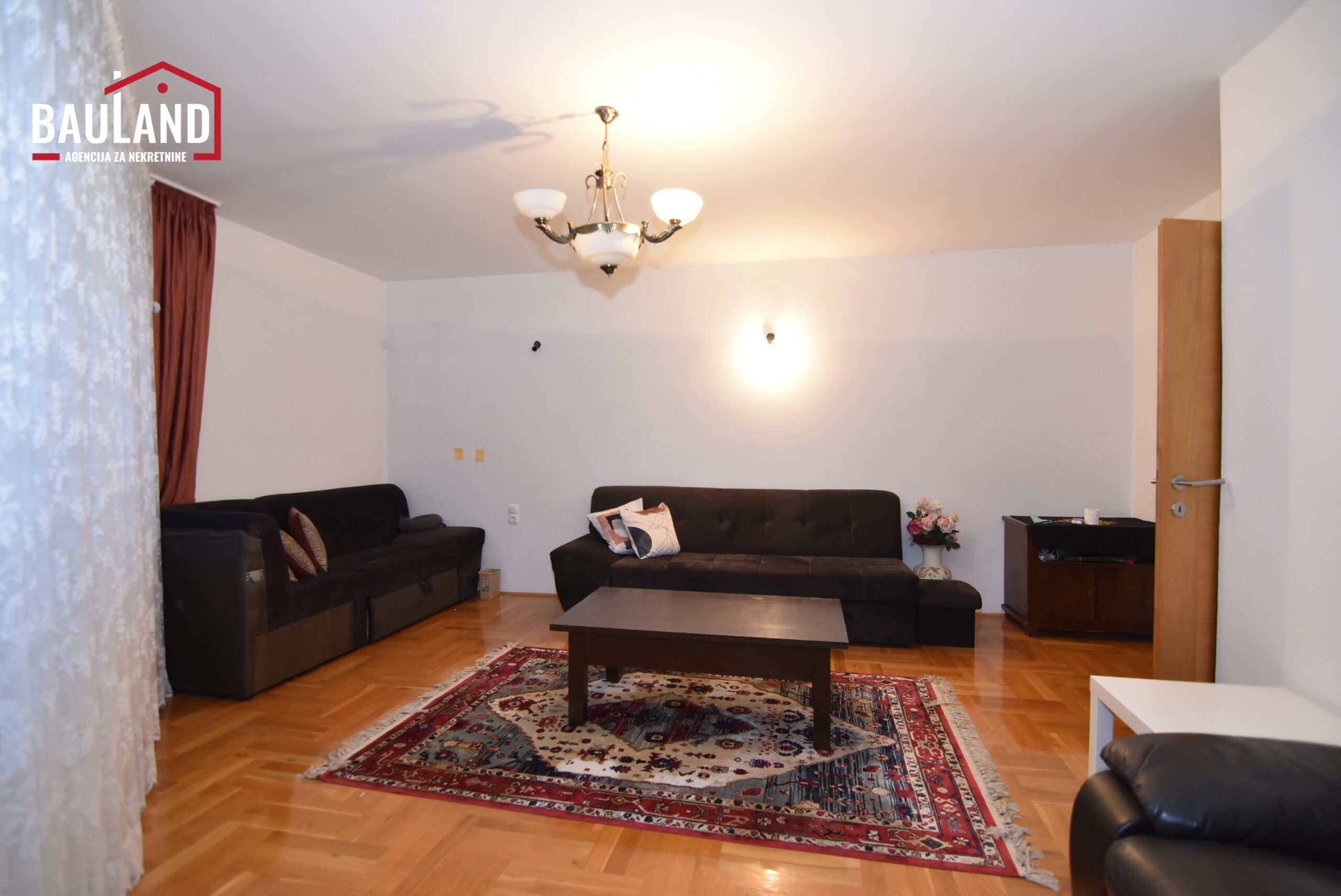 03 najam trosobnog stana 100m2 Bjelave Općina Centar