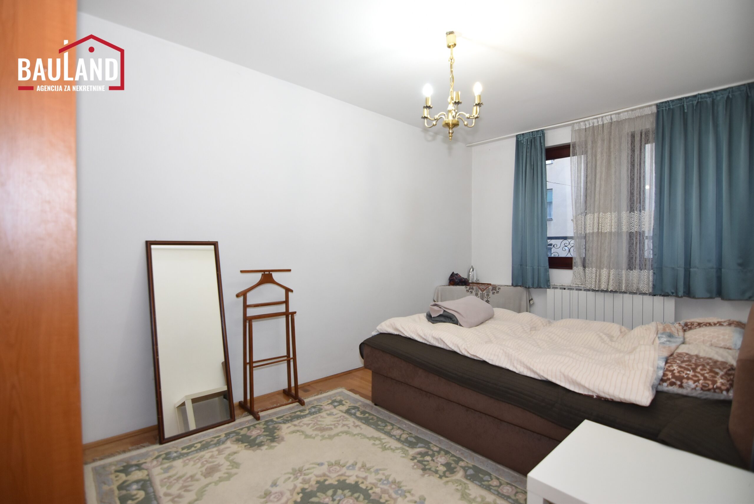 06 izdaje se na duži vremenski period trosoban namješten stan 100m2 Bjelave