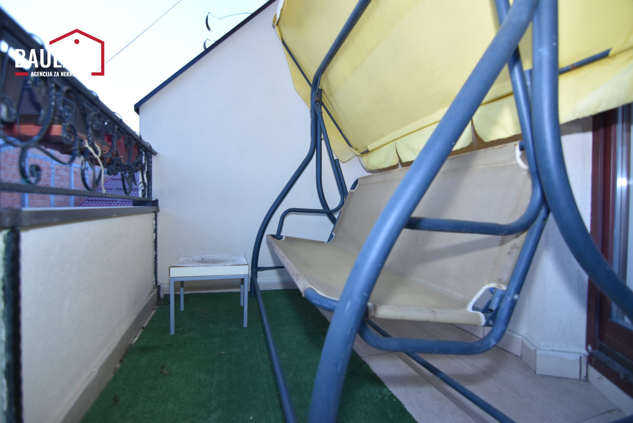 11 najam stana 100m2 u privatnoj kući na Bjelavama