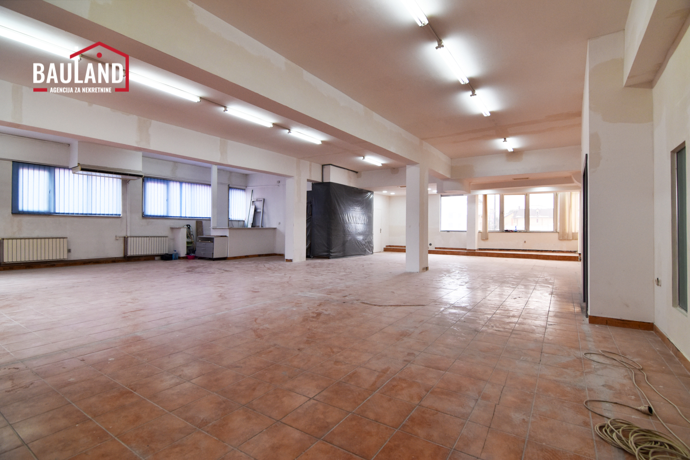 poslovni objekat stup_-3