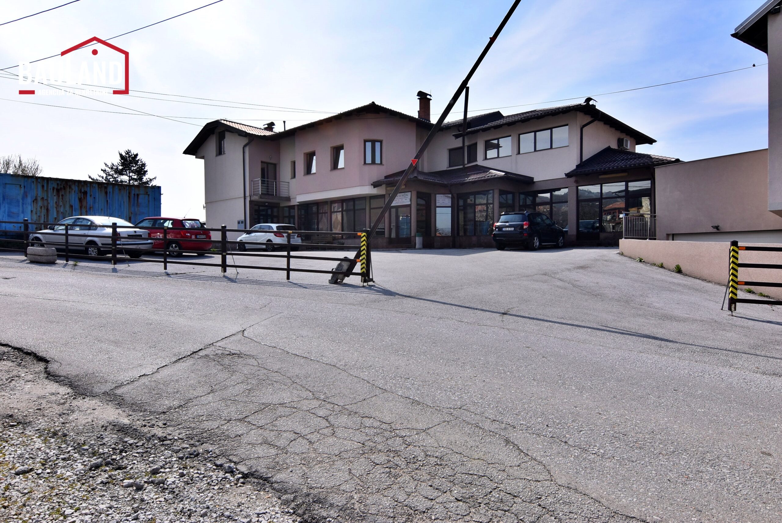 15 izdaje se poslovni prostor u ulici Franje Kluza u Rajlovcu