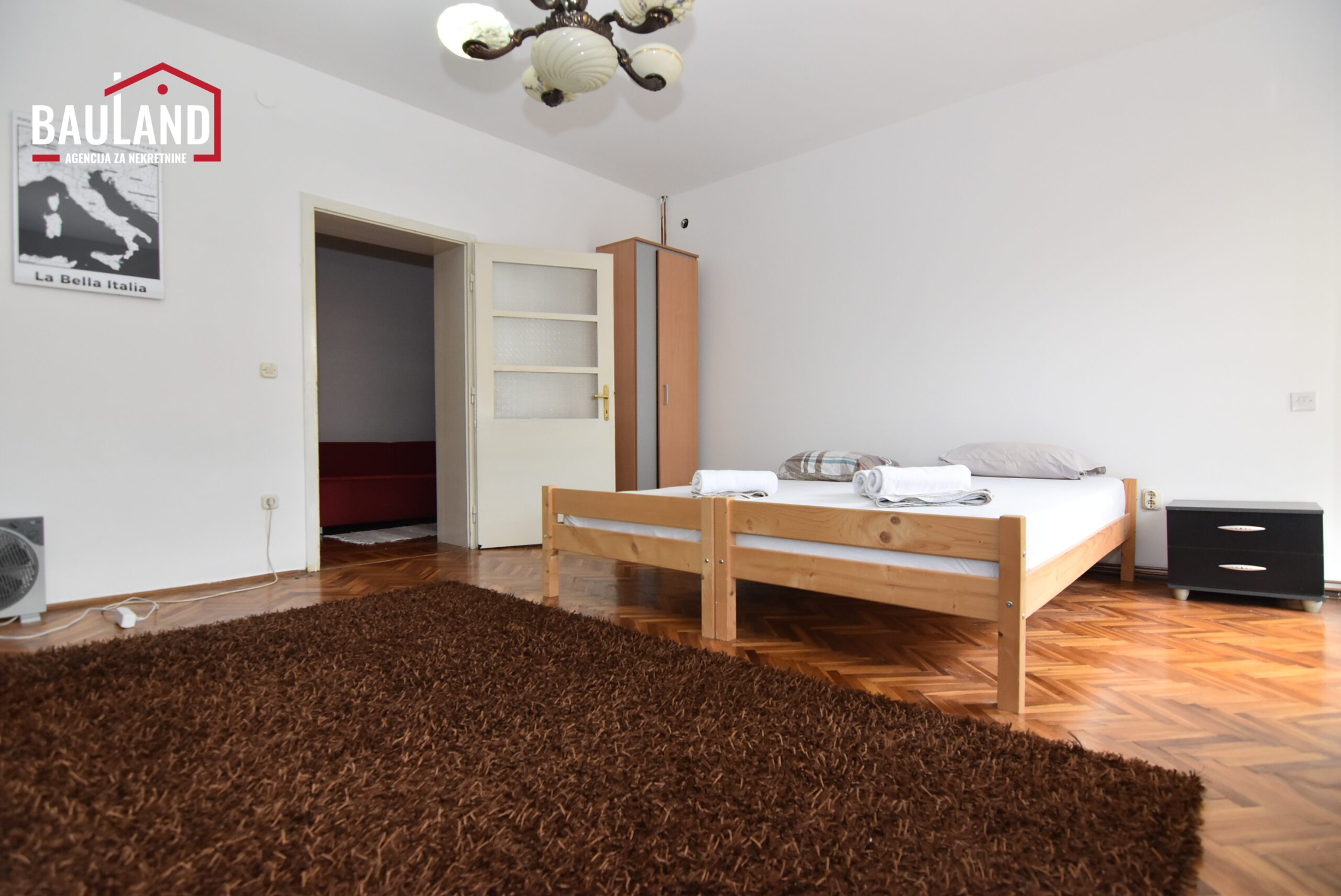 13 najam stana 120m2 Stari Grad