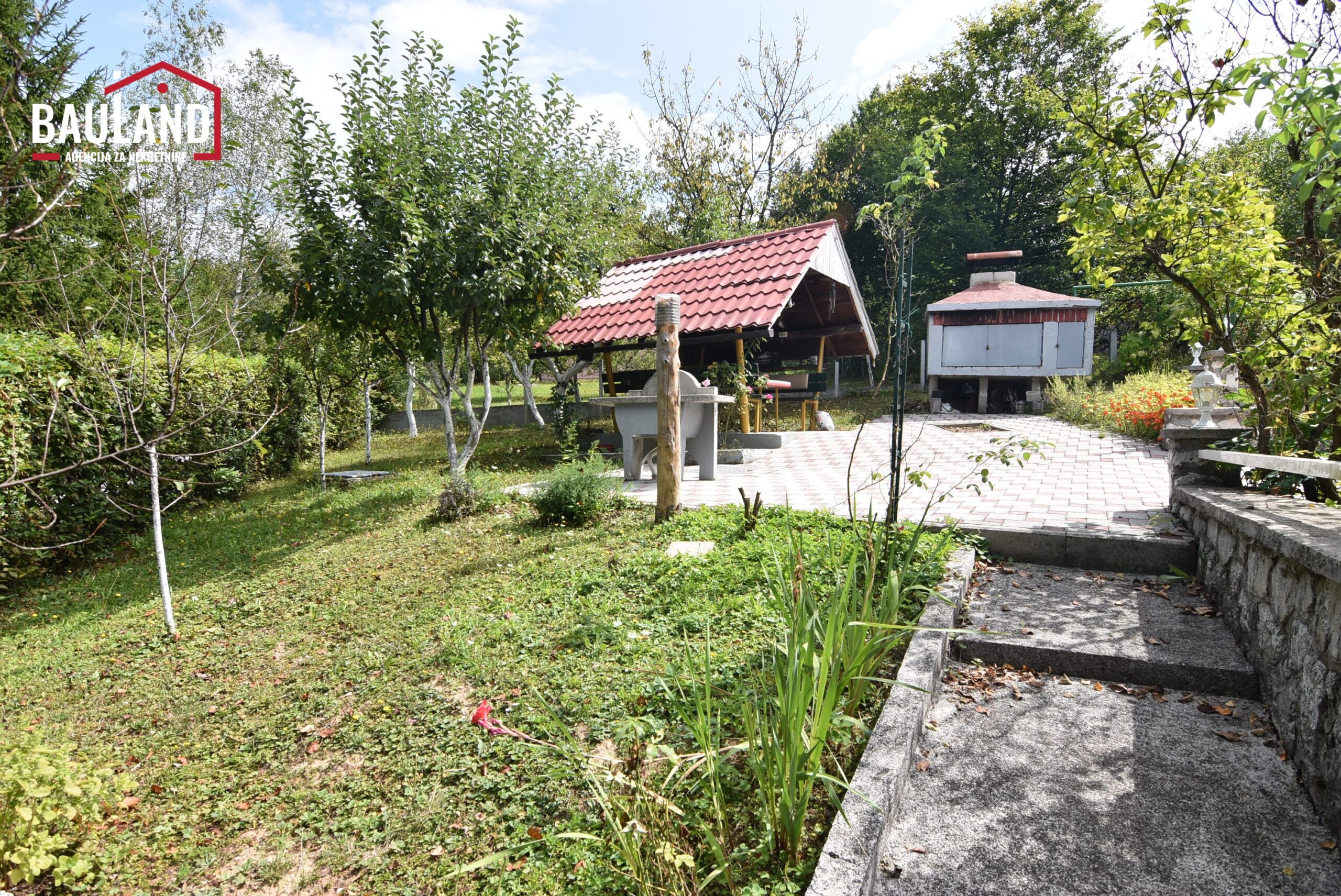 08 na prodaju vikendica koja se nalazi u Rakovici na Kobiljači, Općina Ilidža