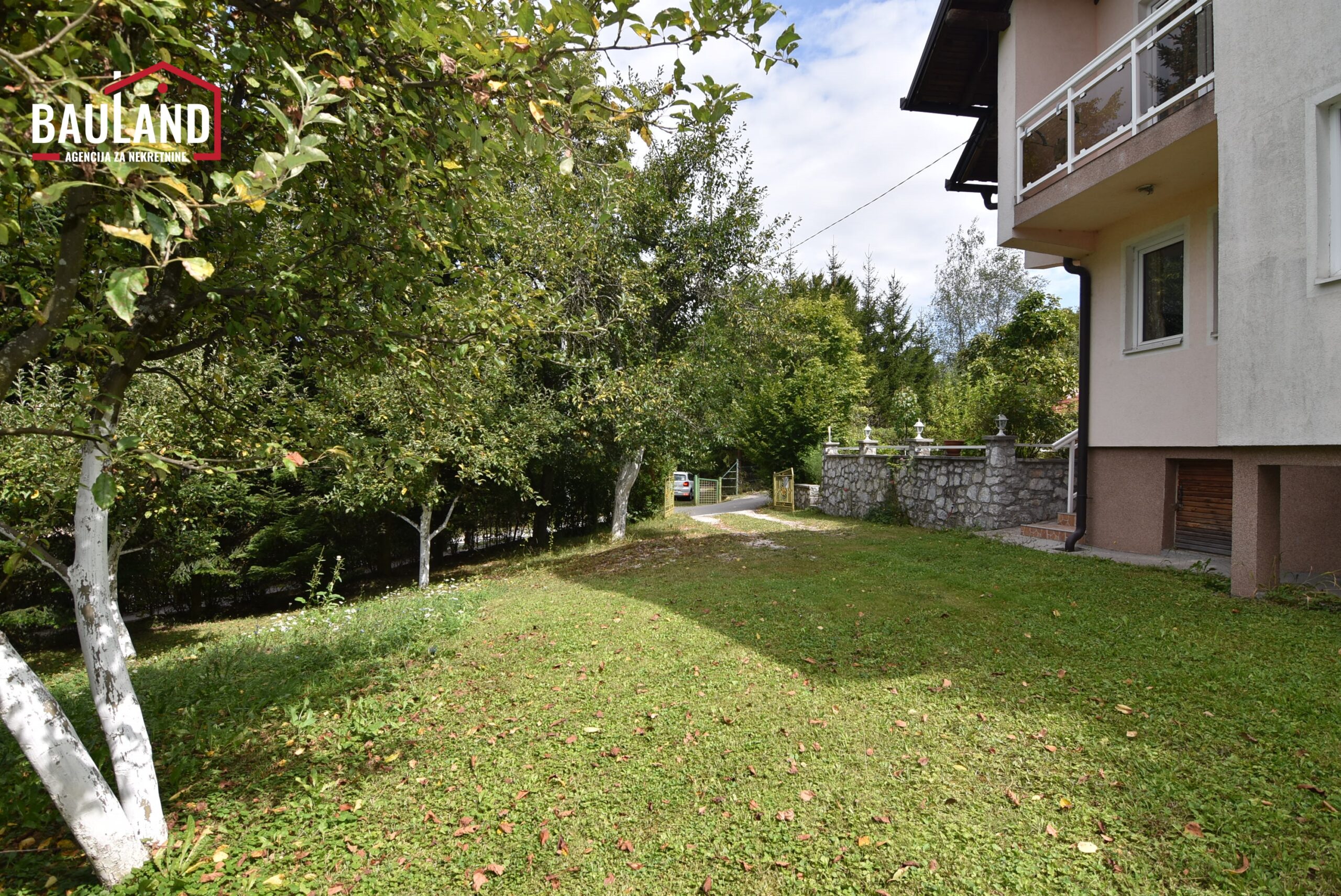 26 vikendica za prodaju Rakovica