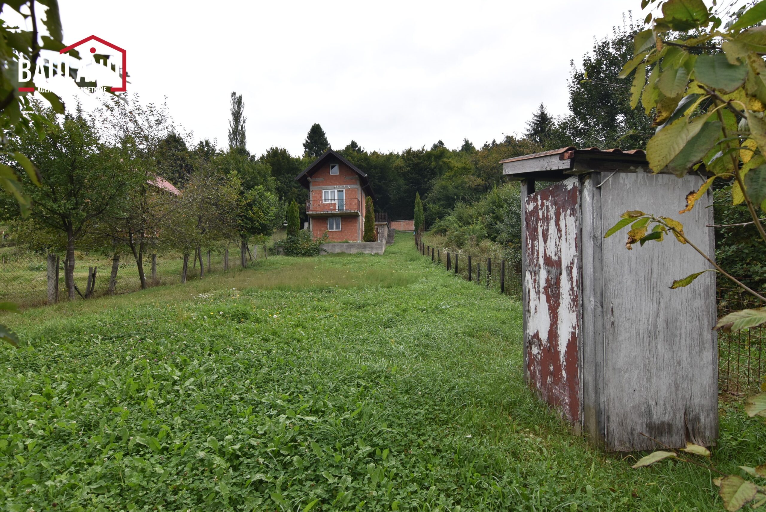 03 zemljište i vikendica na prodaju površina zemljišta je 535m2